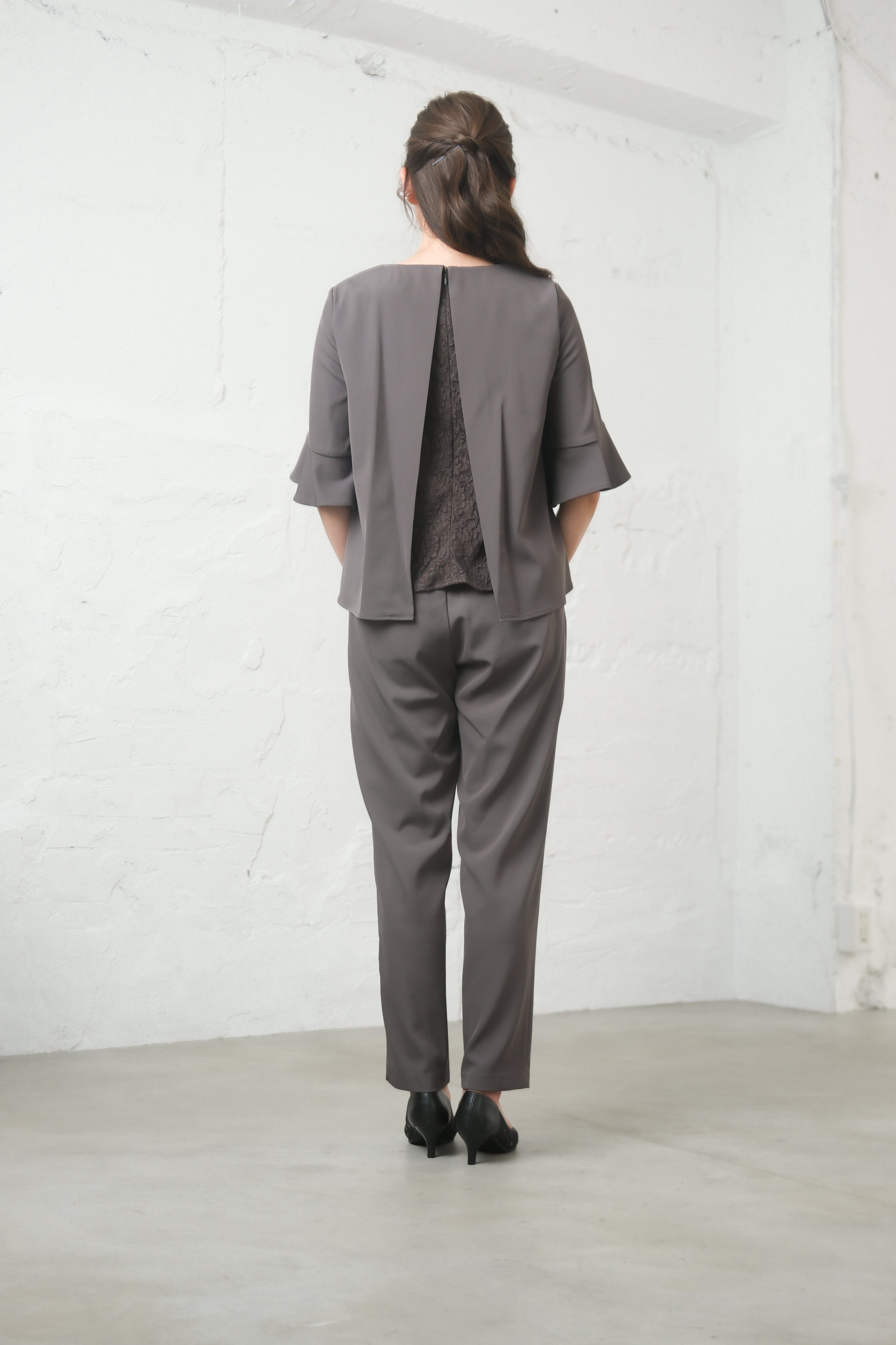 [レンタル] BELINDA DE CAPRIS パンツドレス バックレーストップス 2点セット モカの宅配レンタル - 6