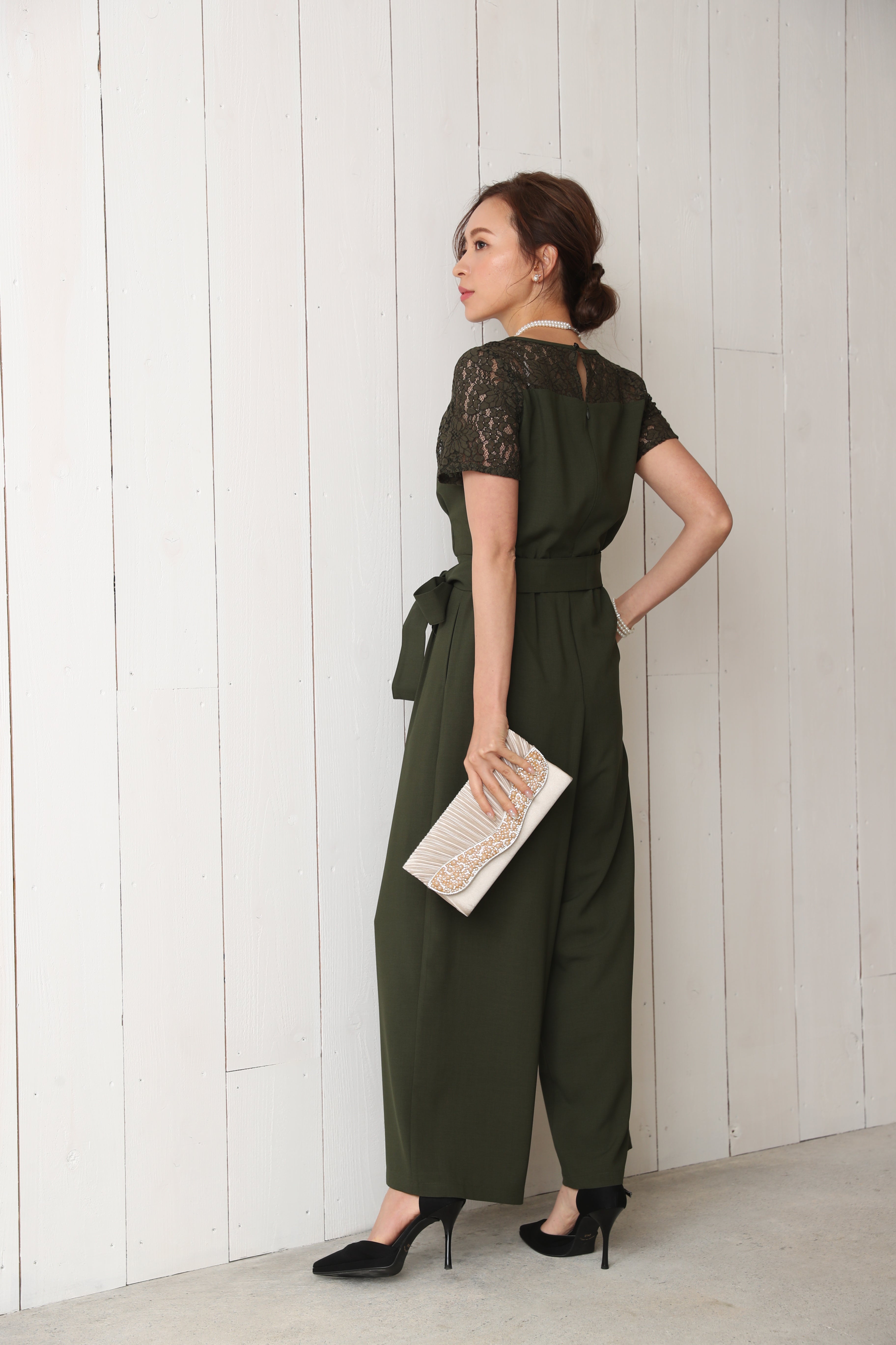 [レンタル] BELINDA DE CAPRIS 袖付きタックテーパード オールインワン パンツドレス カーキの宅配レンタル - 21