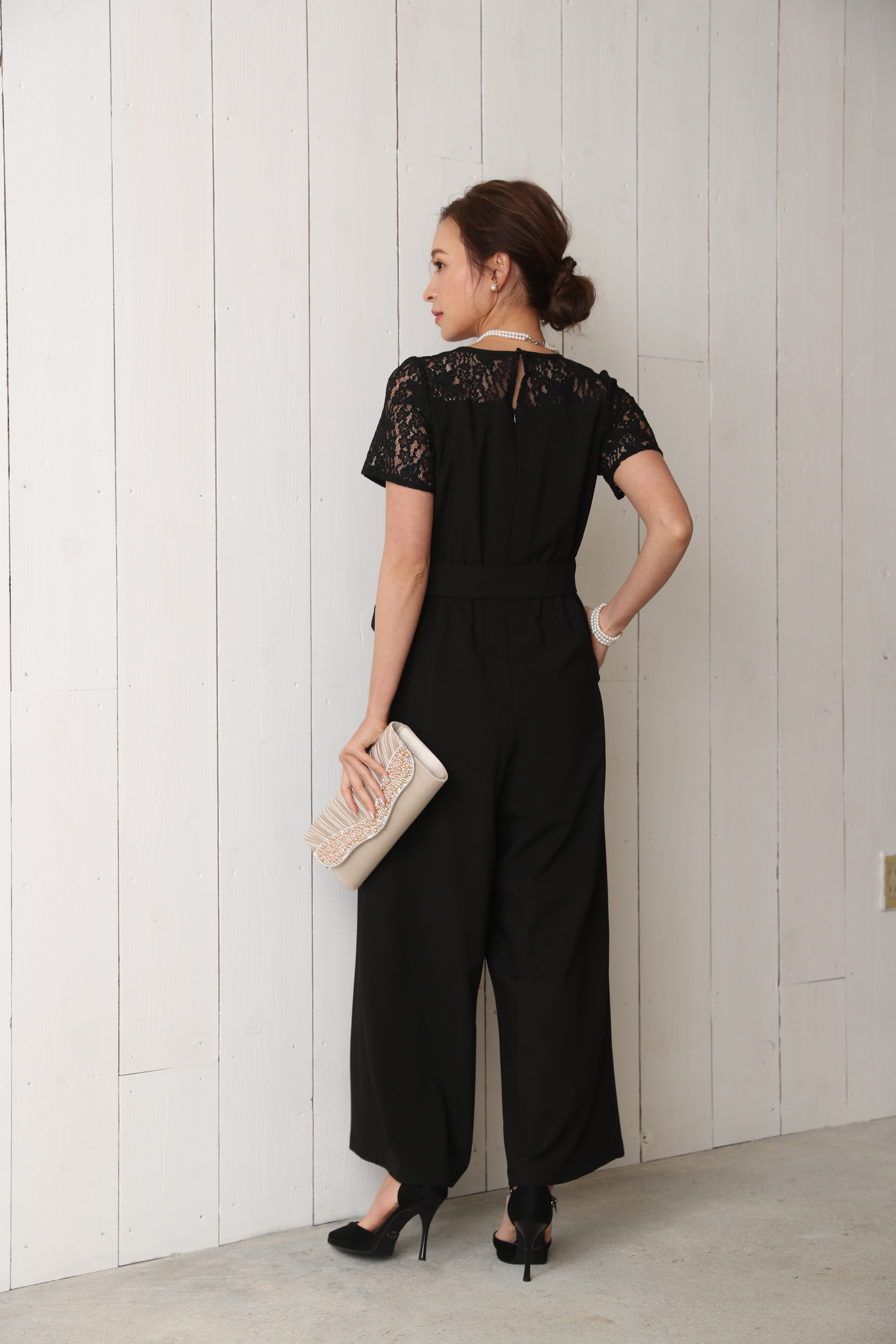 [レンタル] BELINDA DE CAPRIS 袖付きタックテーパード オールインワン パンツドレス ブラックの宅配レンタル - 20