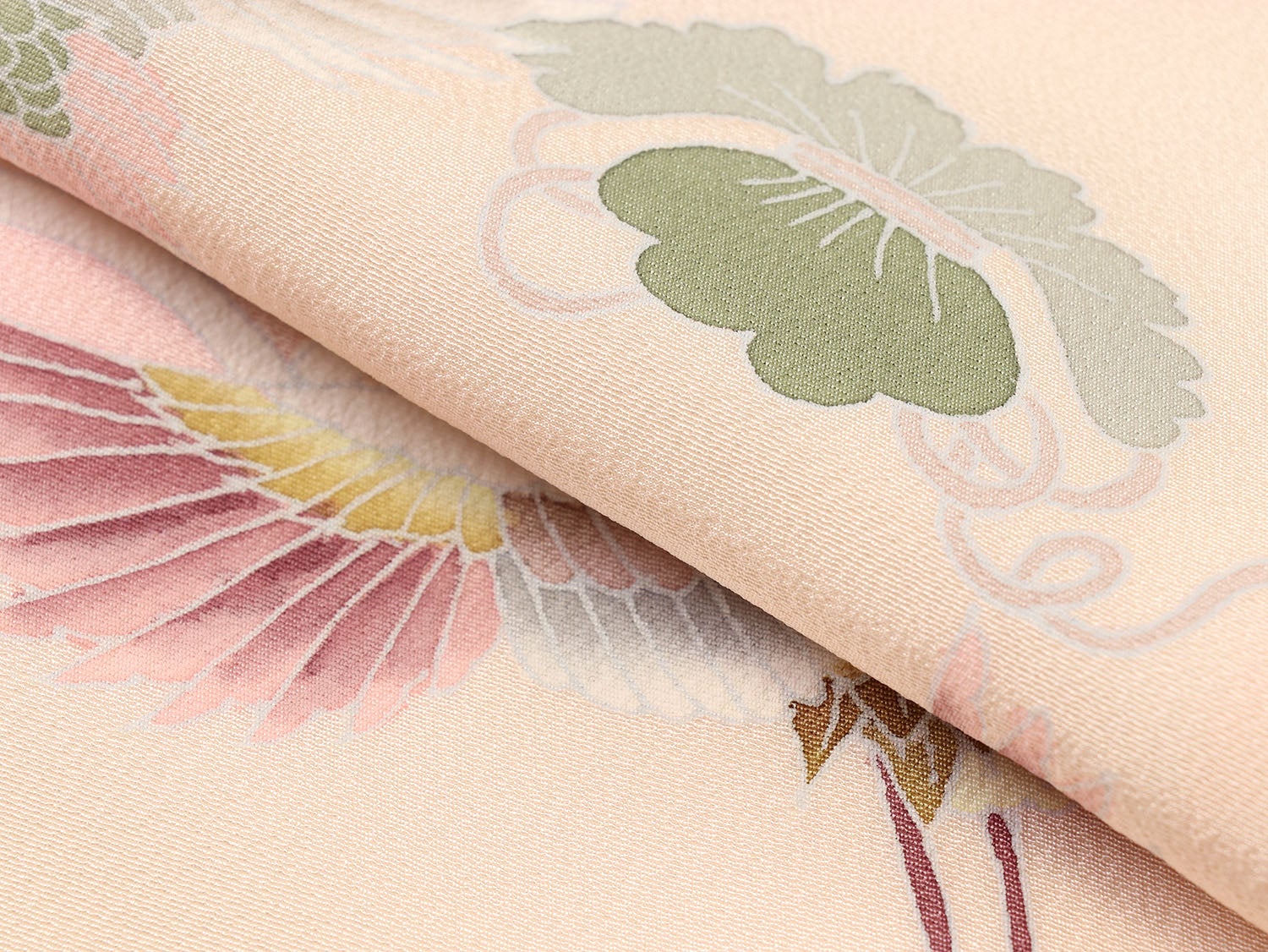 [レンタル] 女の子 お宮参り 産着 レンタル6点フルセット 正絹 鶴に宝づくし クリーム色に薄ピンクの宅配レンタル - 6