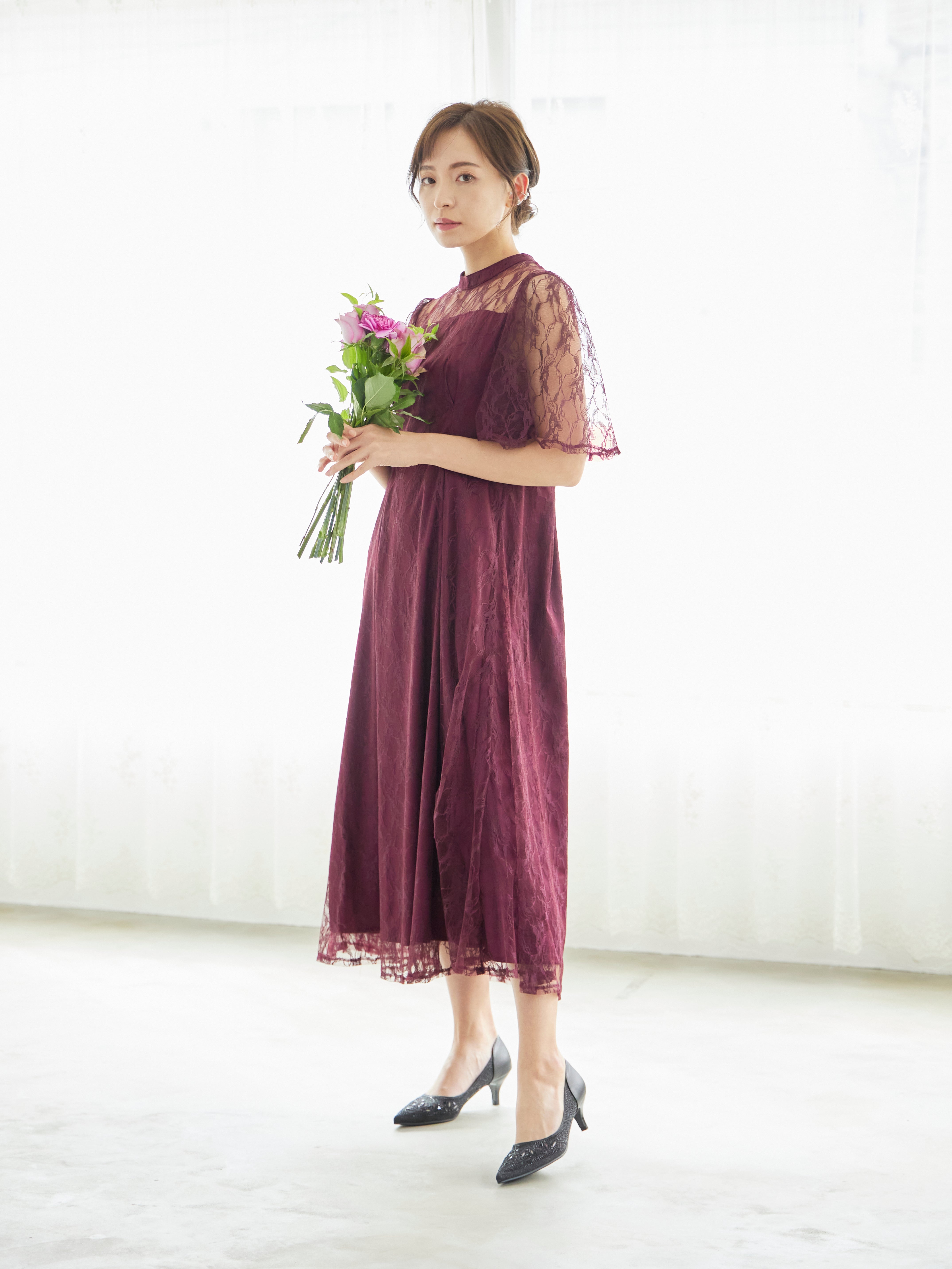 レンタル] BELINDA DE CAPRIS 総レースフレア袖 ハイネック ワンピース