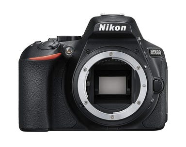 ニコン D5600 ボディ 一眼レフ