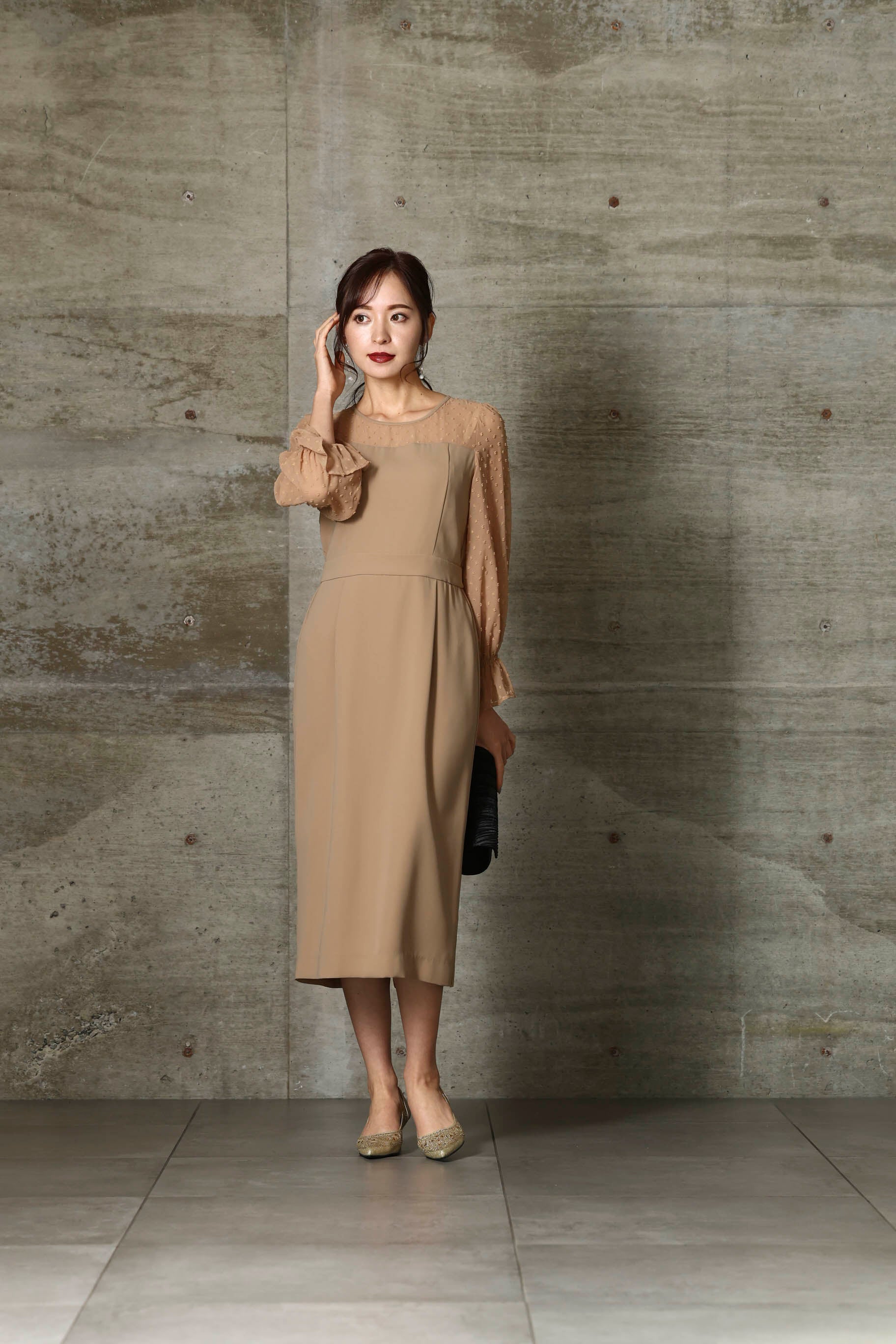 [レンタル] BELINDA DE CAPRIS フロッキー ドットチュール ワンピースドレス ベージュの宅配レンタル - 3