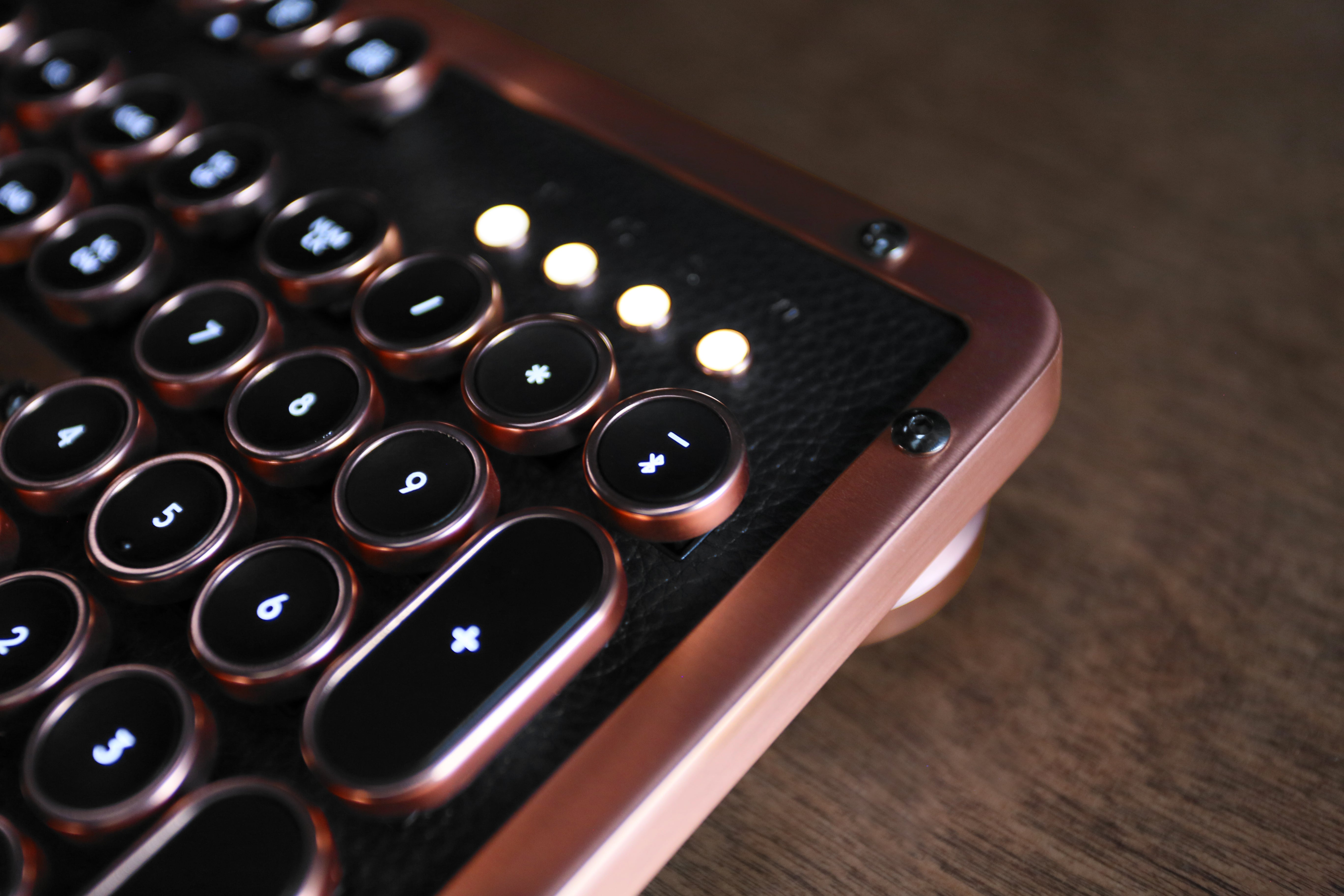 [レンタル] AZIO Bluetooth/USB有線接続 タイプライター式 キーボード アーティサン - 3