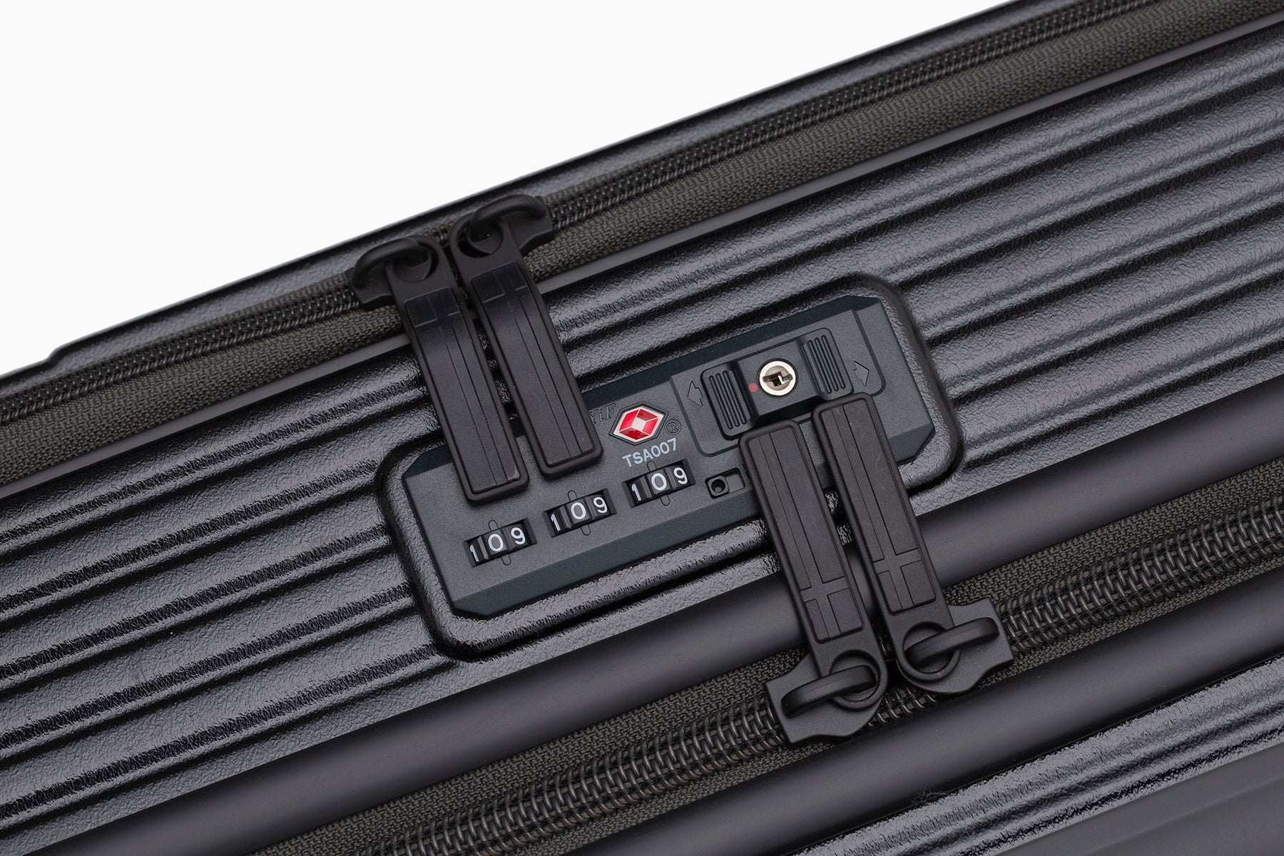 [レンタル] [8-10泊向けサイズ]イノベーター INV750DOR 92L ハードスーツケースの宅配レンタル - 3