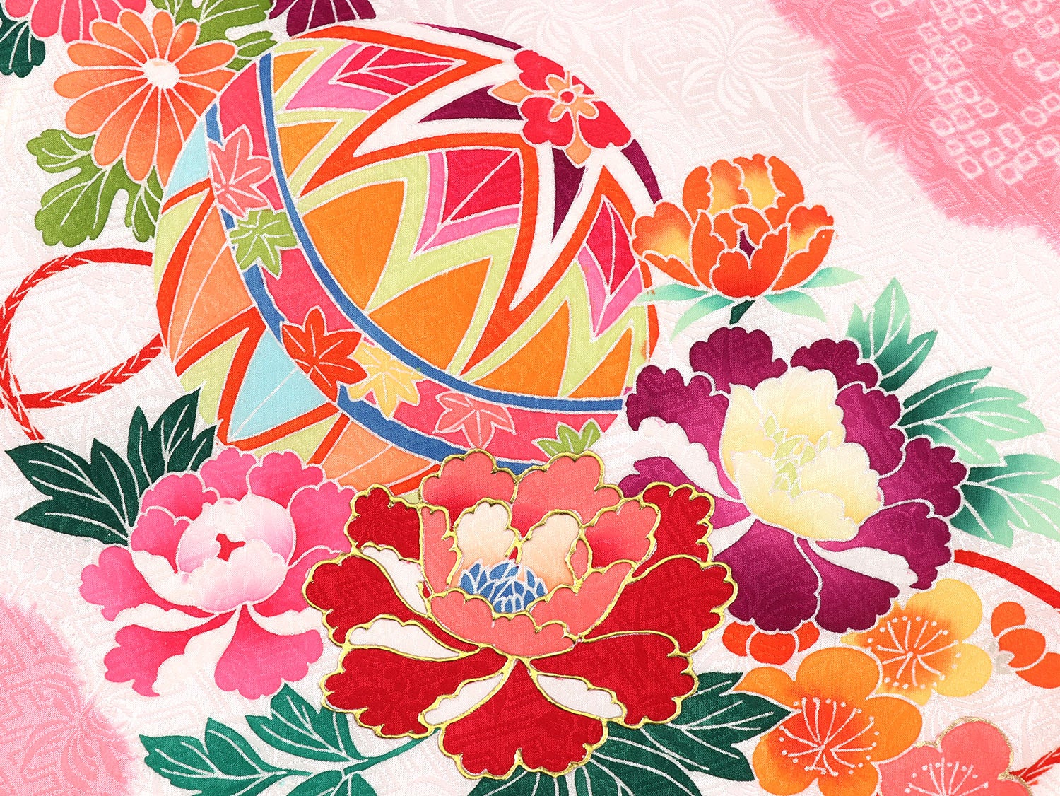 [レンタル] 女の子 お宮参り 産着 レンタル6点フルセット 正絹 鞠と牡丹 紗綾形のピンク色の宅配レンタル - 4