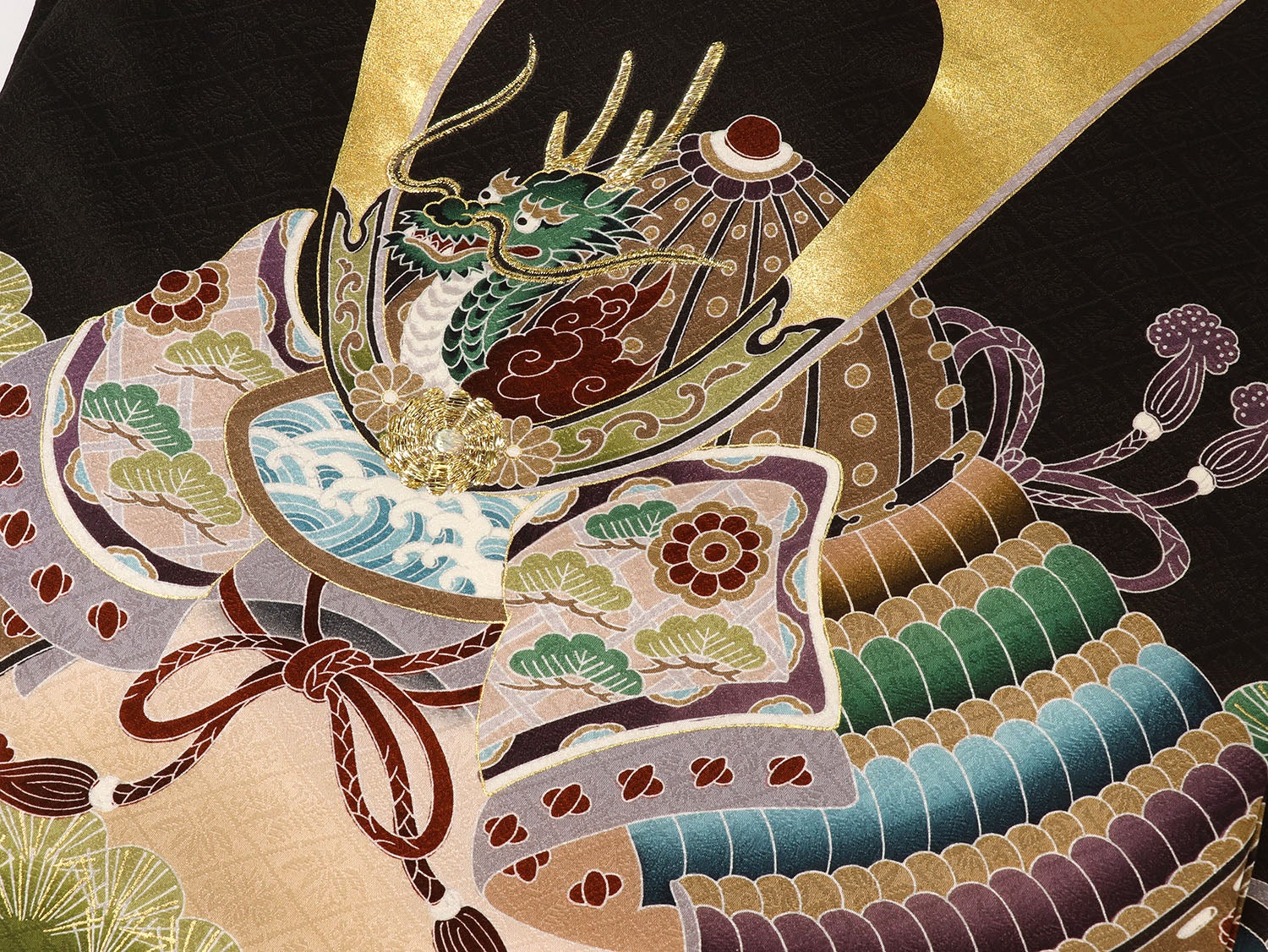 [レンタル] 男の子 お宮参り 産着 レンタル6点フルセット 正絹 兜に陣太鼓と打ち出の小槌 黒色の宅配レンタル - 4