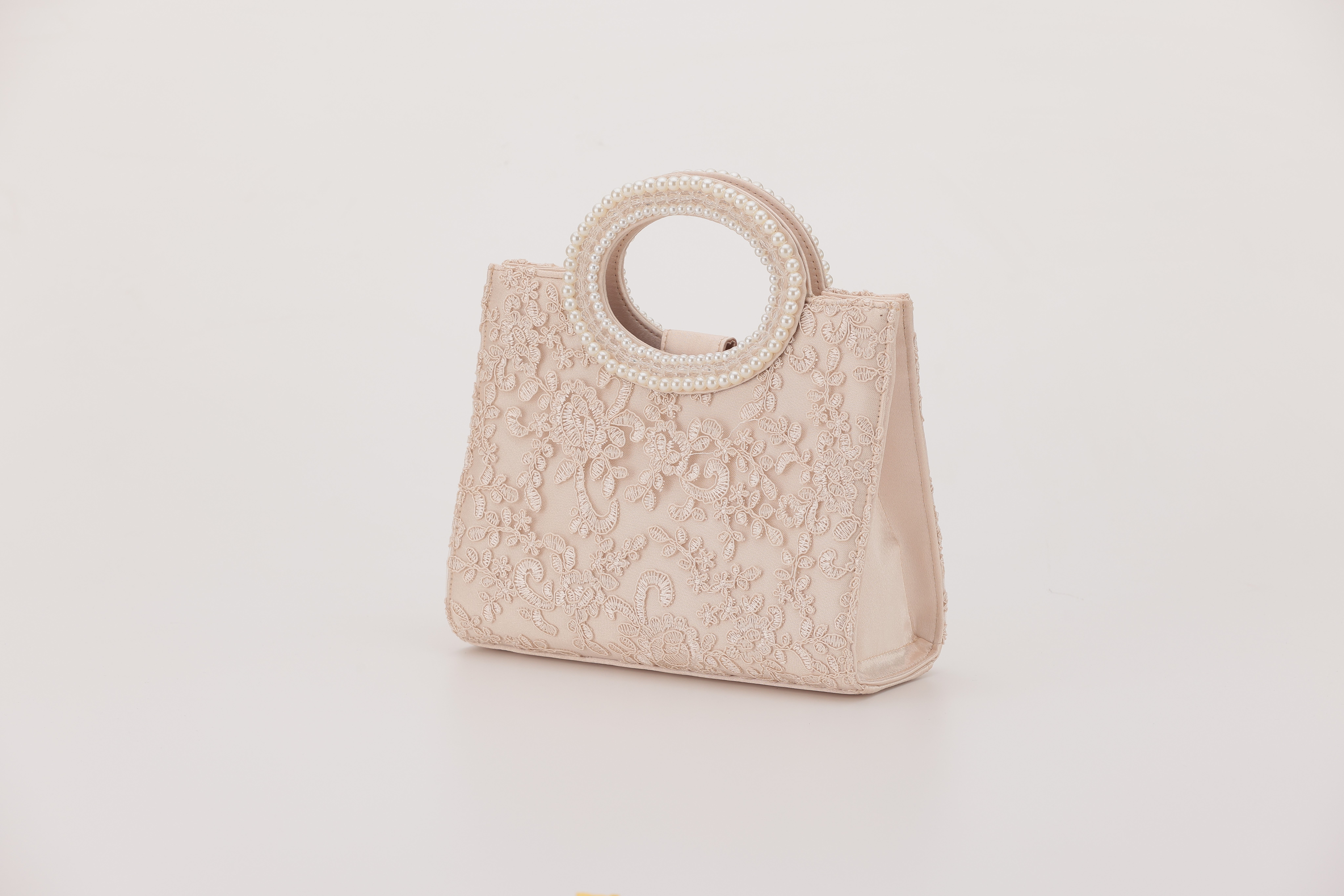 [レンタル] アートマリー ハンドパール刺繍パーティーバッグ ベージュの宅配レンタル - 2