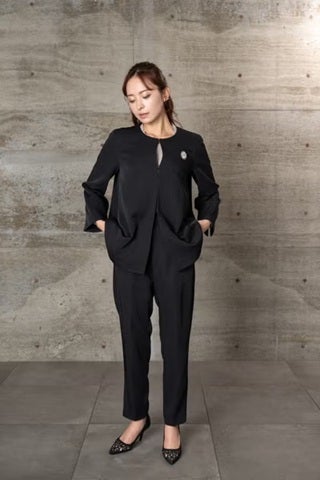 [レンタル] BELINDA DE CAPRIS ノーカラーAラインジャケット テーパード2P レディーススーツの宅配レンタル - 1