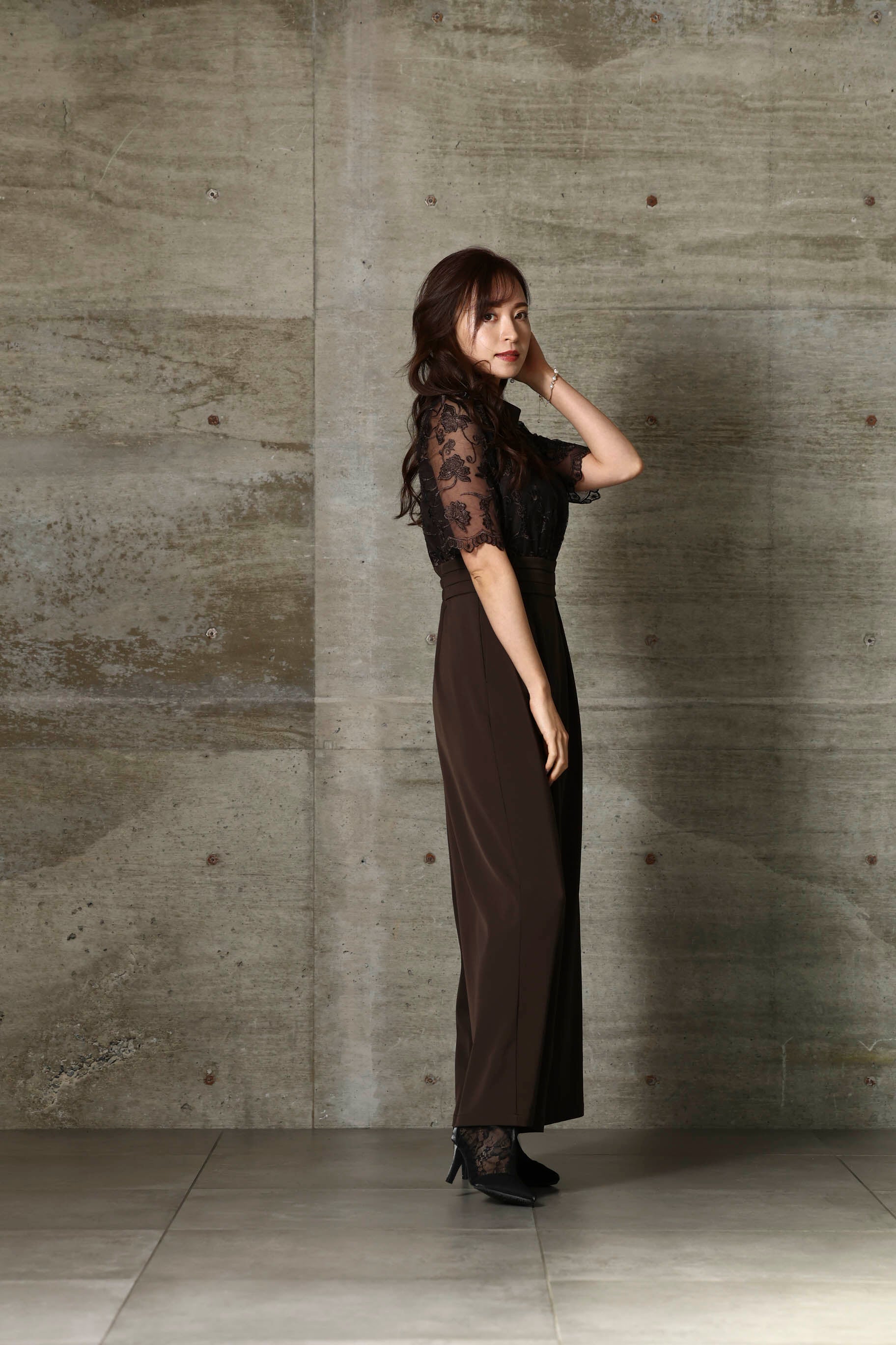 レンタル] BELINDA DE CAPRIS 刺繍レース オールインワン パンツドレス