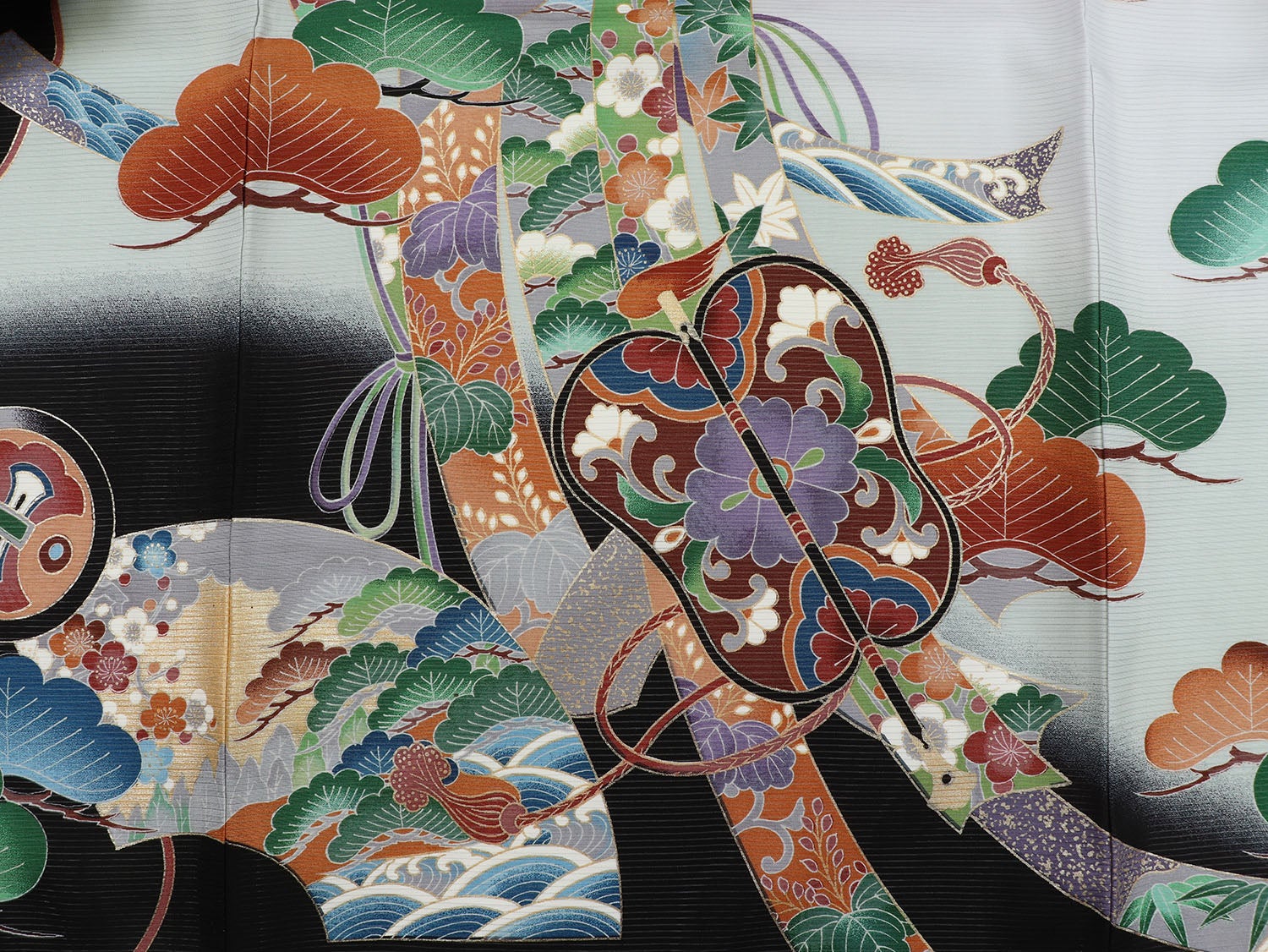 [レンタル] 男の子 お宮参り 産着 絽（夏用） レンタル6点フルセット 正絹 兜と熨斗に軍配 黒色の宅配レンタル - 5