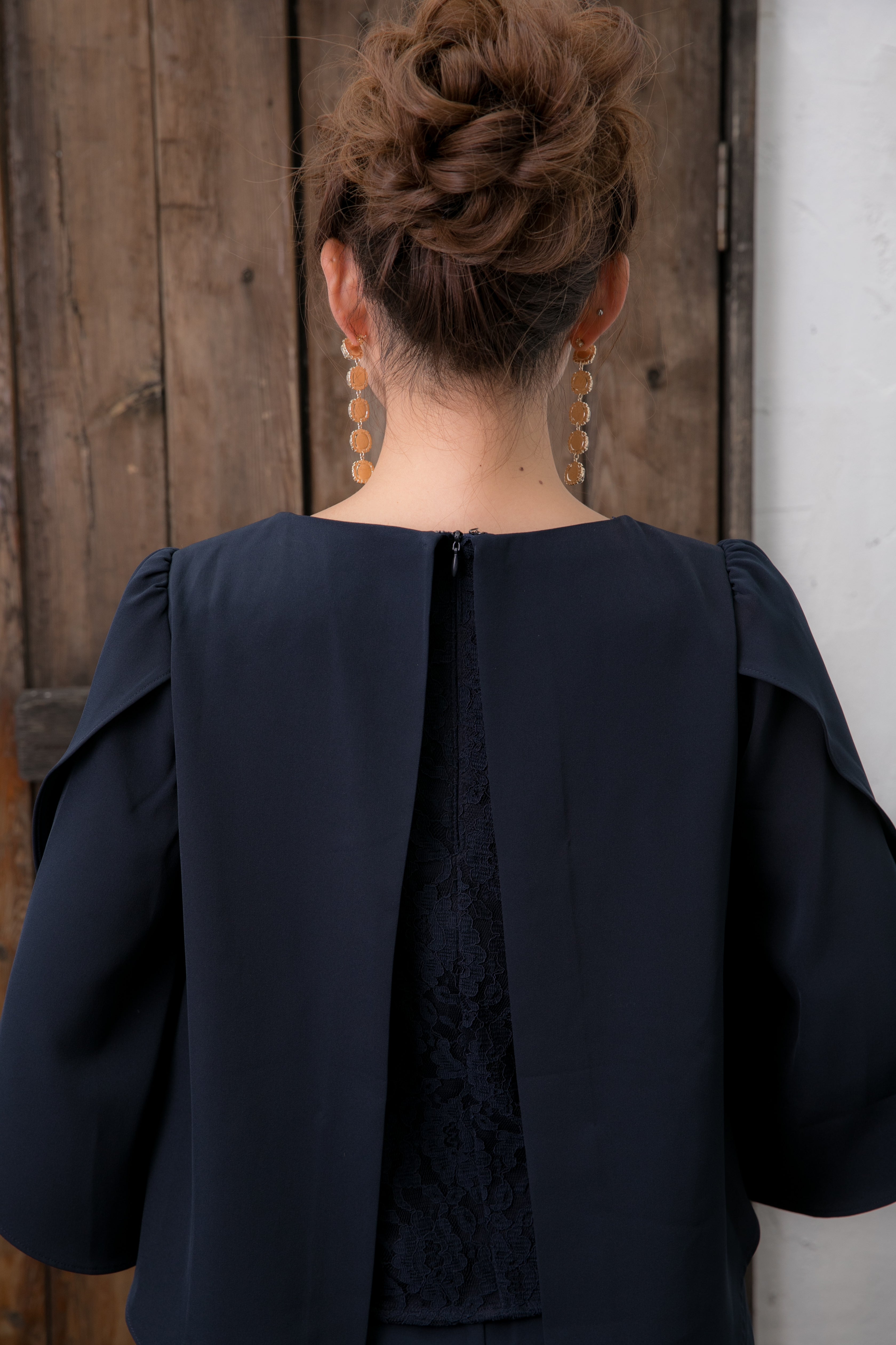 [レンタル] BELINDA DE CAPRIS チューリップスリーブ セットアップ パンツドレス ネイビーの宅配レンタル - 16