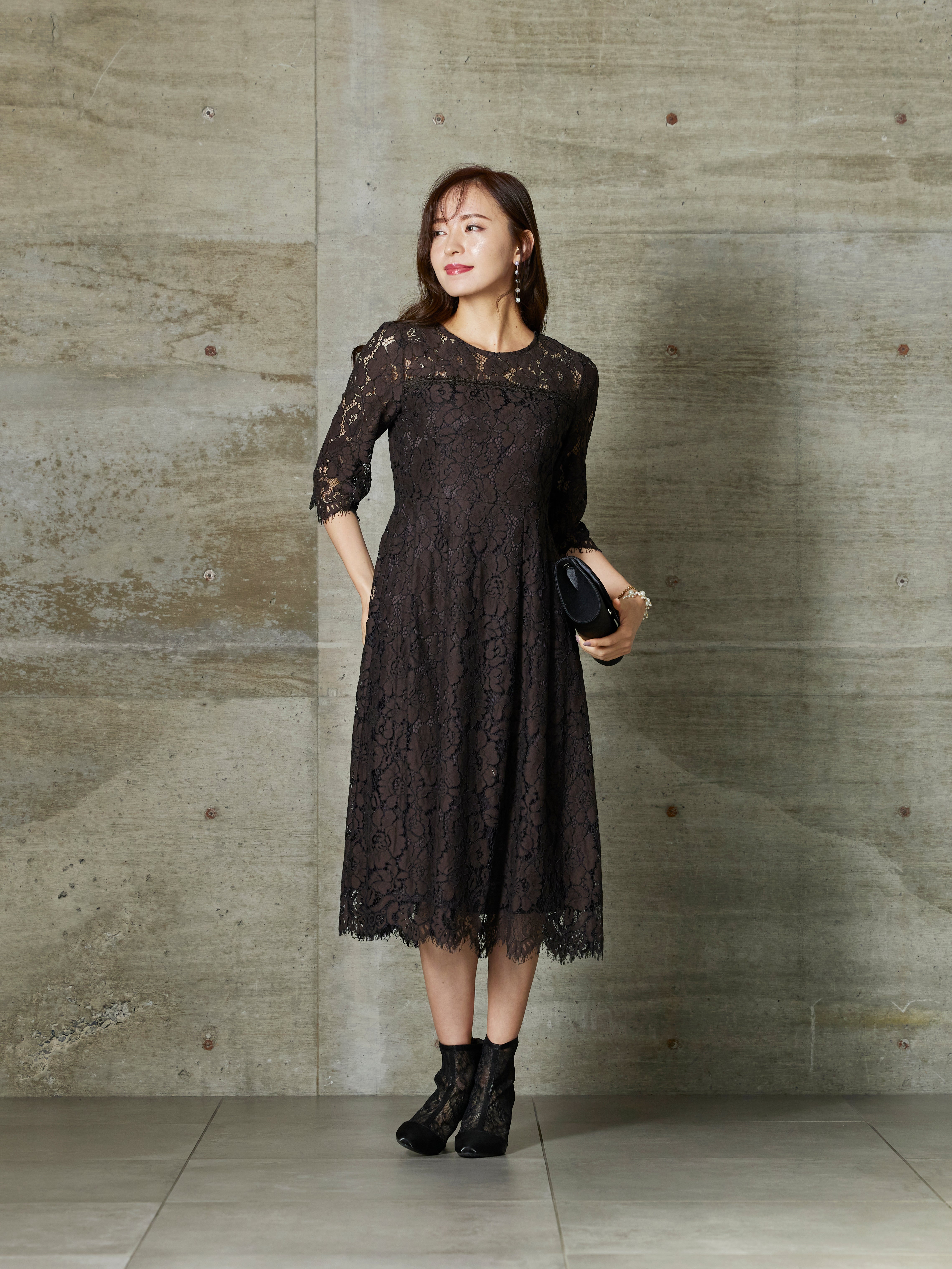 [レンタル] BELINDA DE CAPRIS 総レース ラウンドネックワンピースドレス ブラウンの宅配レンタル - 3