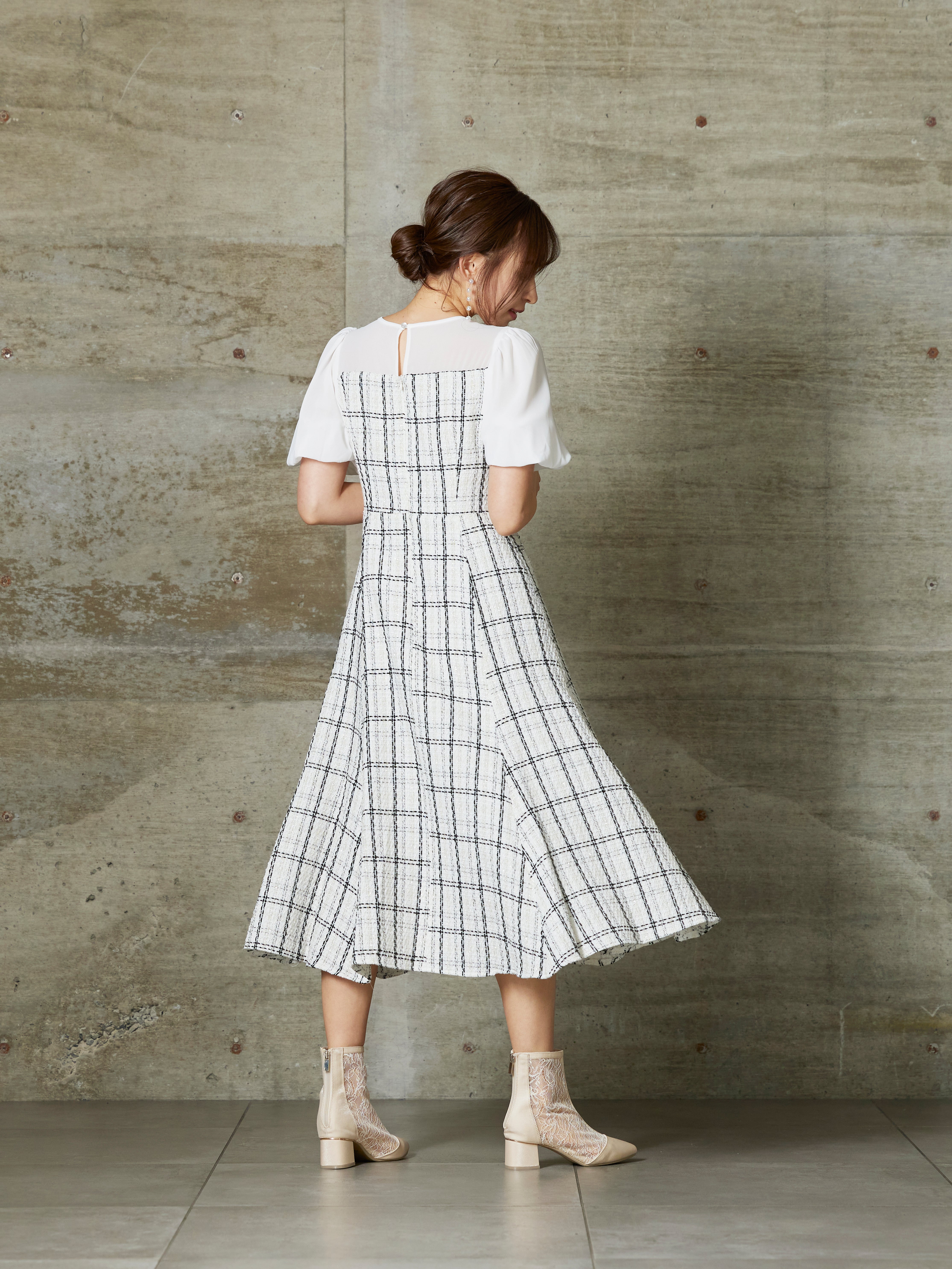 [レンタル] BELINDA DE CAPRIS ツイード ビスチェ風ワンピースドレス ホワイトの宅配レンタル - 4