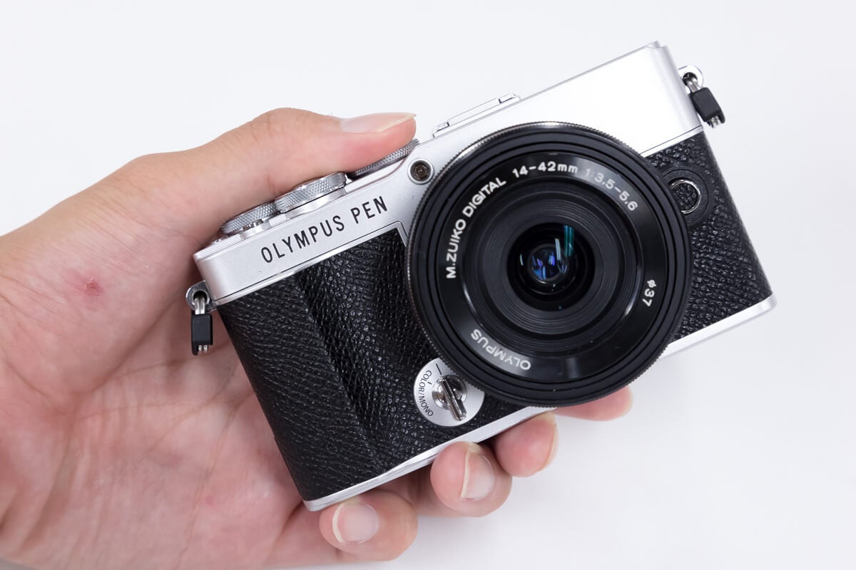 レンタル] OLYMPUS PEN E-P7 ボディ シルバー ミラーレス一眼 - Rentio