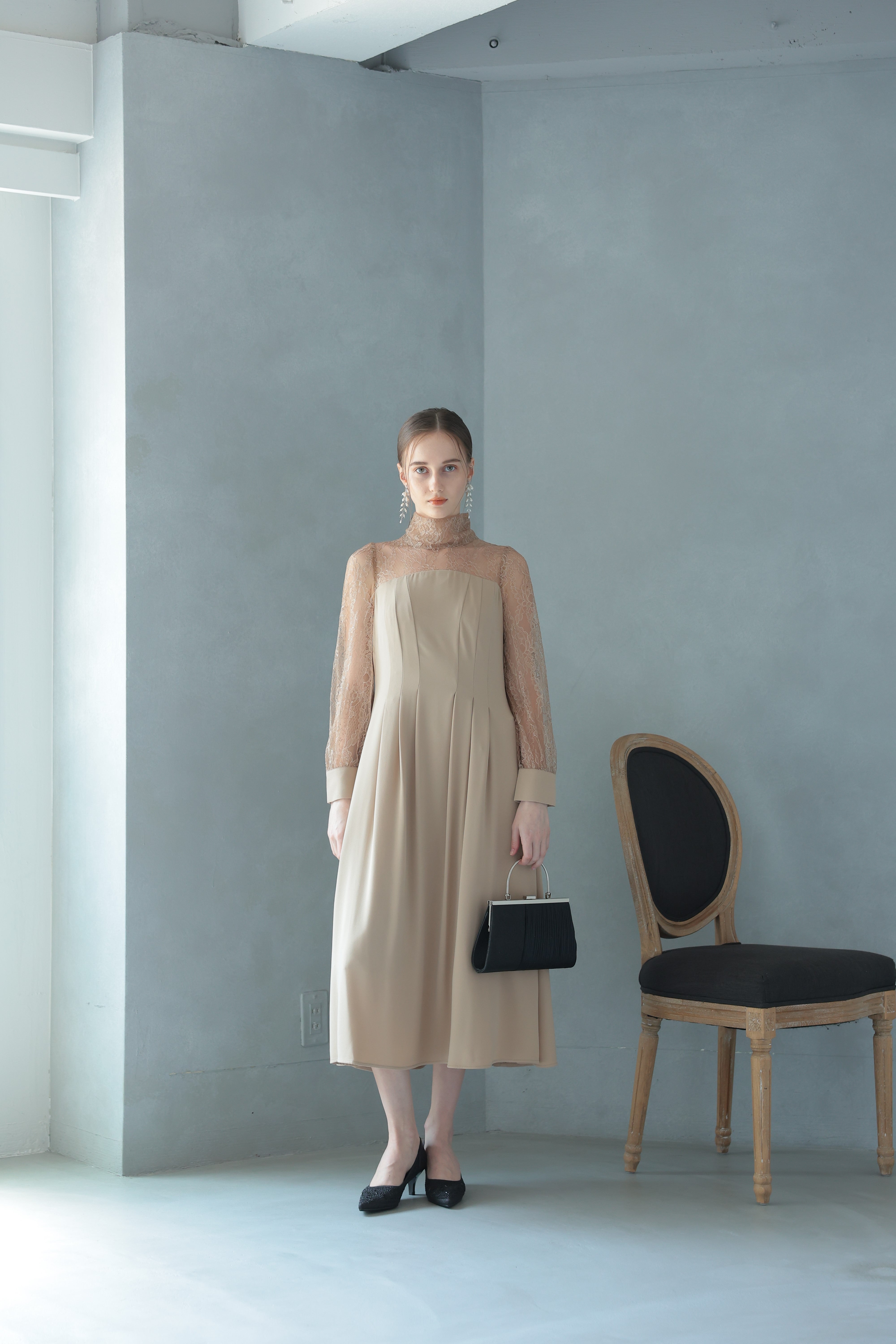 [レンタル] アートマリー グリッター プリーツ デザインパーティーバッグ ブラックの宅配レンタル - 5