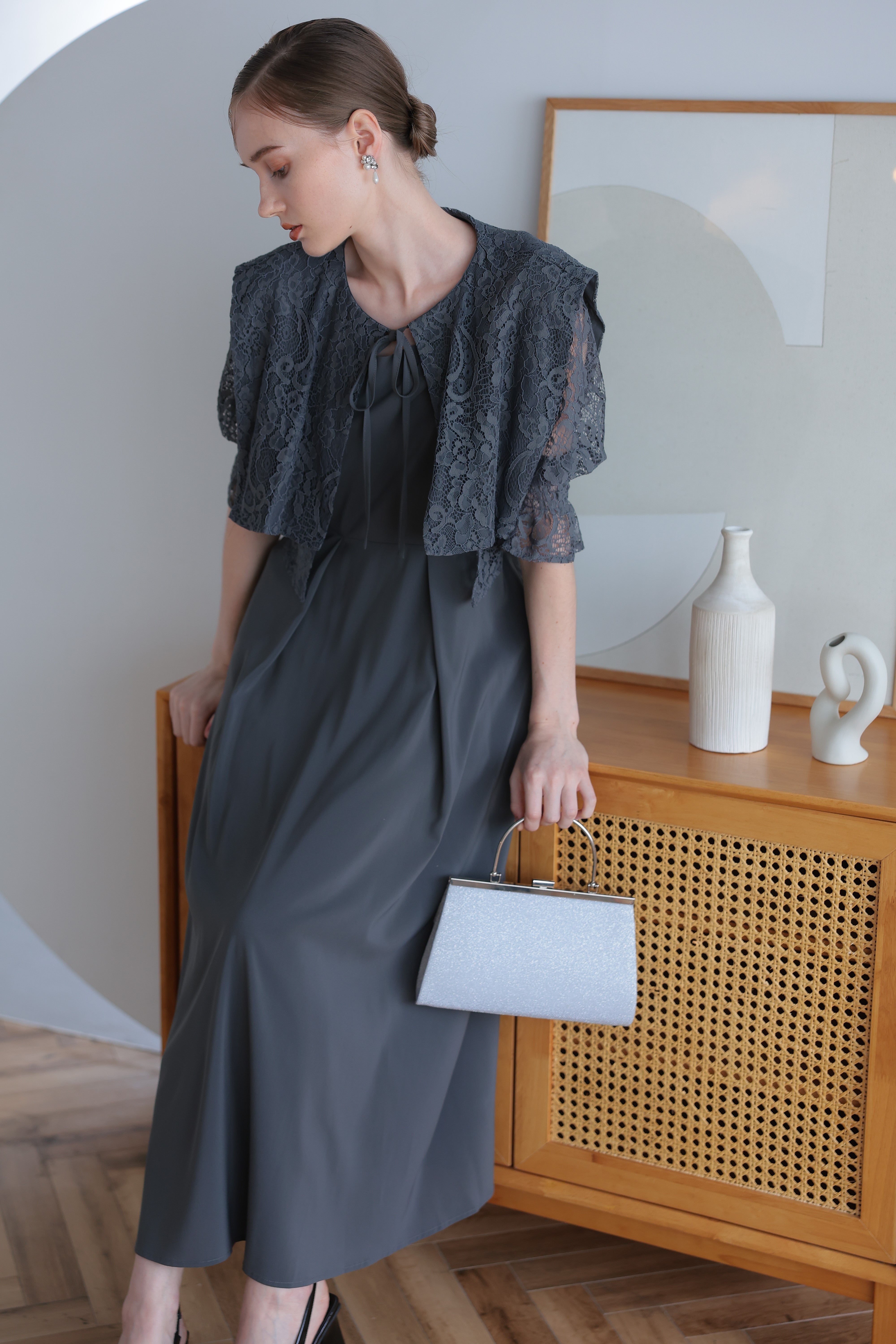 [レンタル] アートマリー ラメプリーツハンドル付きパーティーバッグ シルバーの宅配レンタル - 8