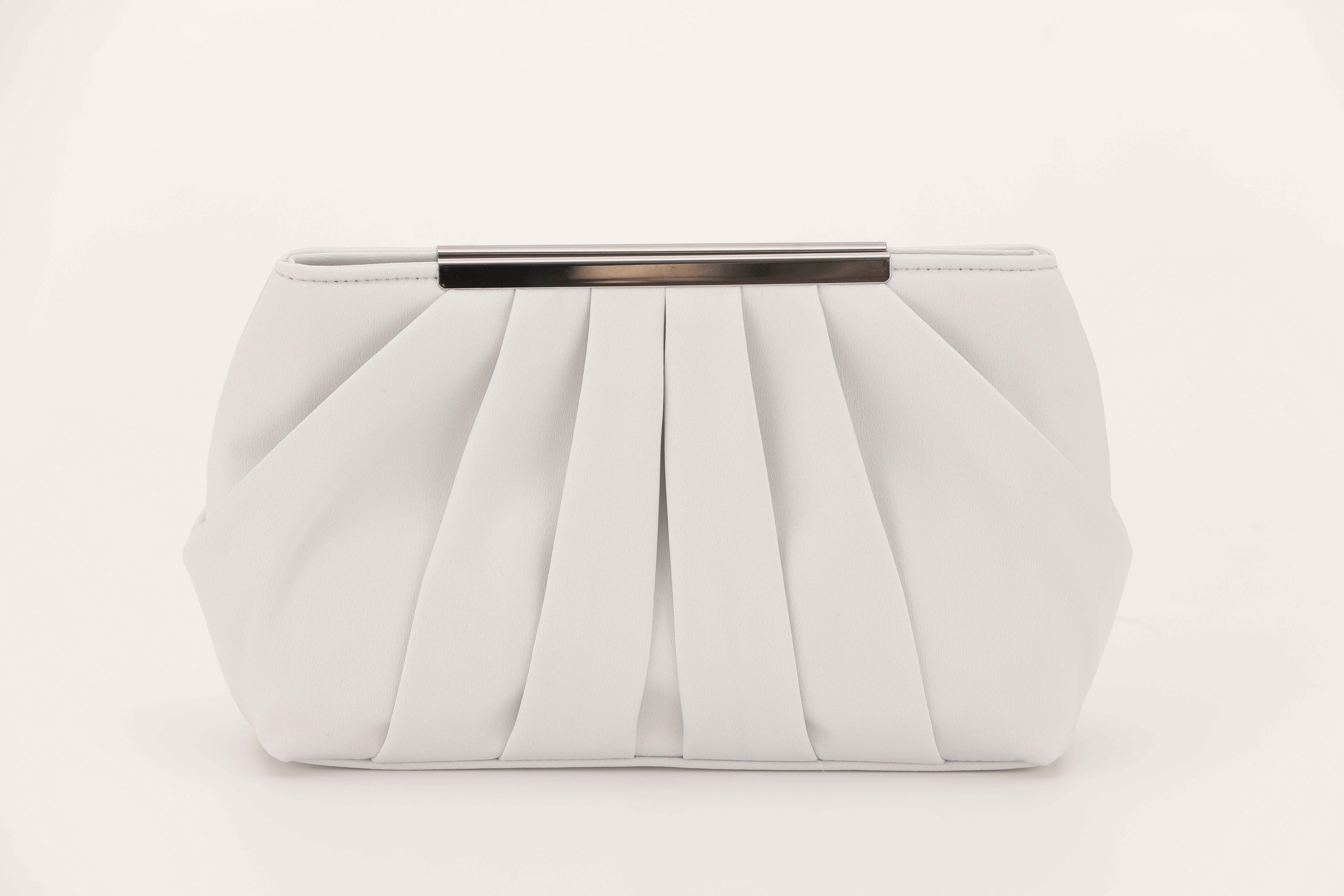 [レンタル] アートマリー タックデザインパーティーバッグ シルバーの宅配レンタル - 4