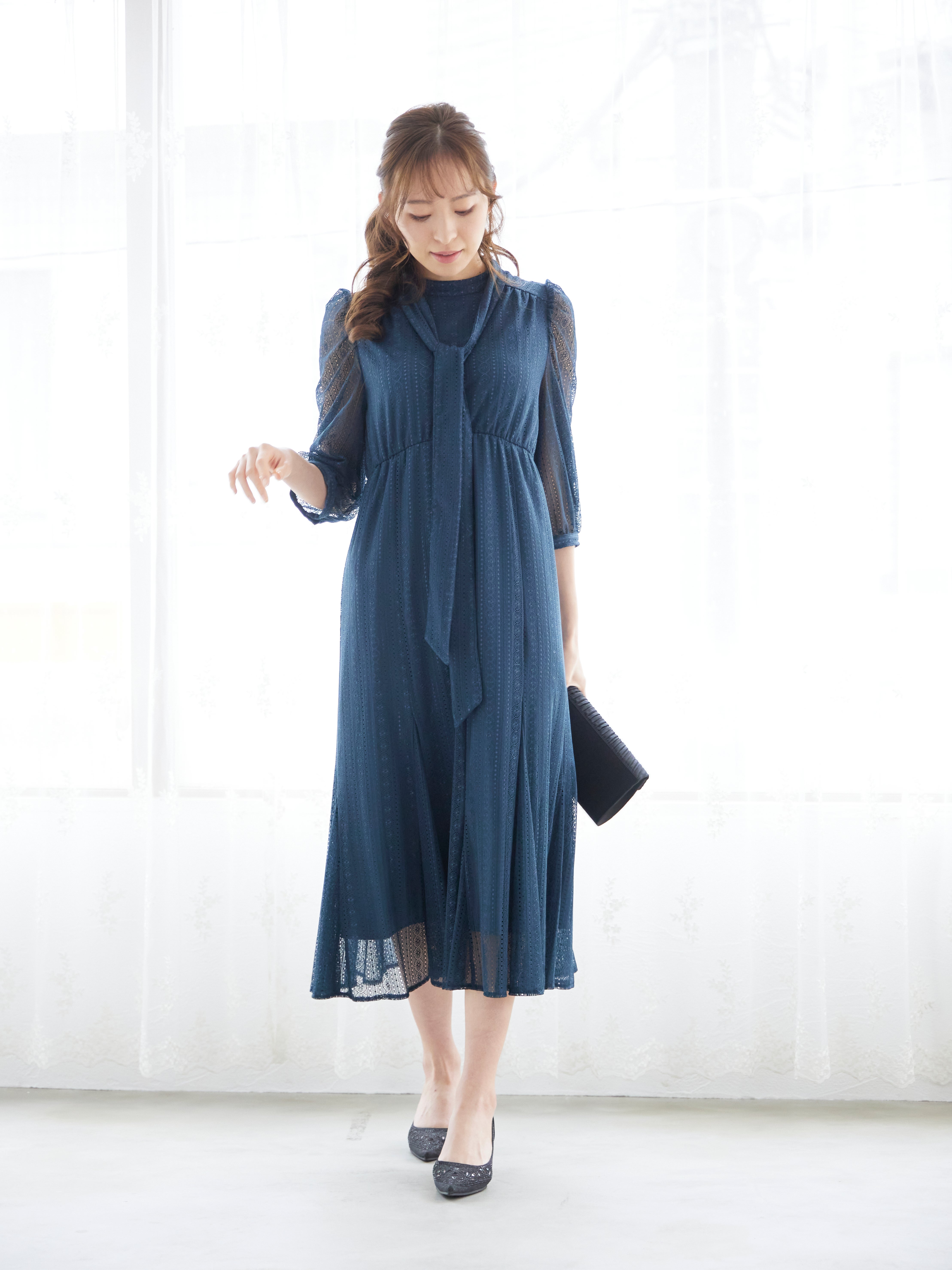 [レンタル] BELINDA DE CAPRIS リボン付きギャザースリーブ レースワンピースドレス ネイビーの宅配レンタル - 6