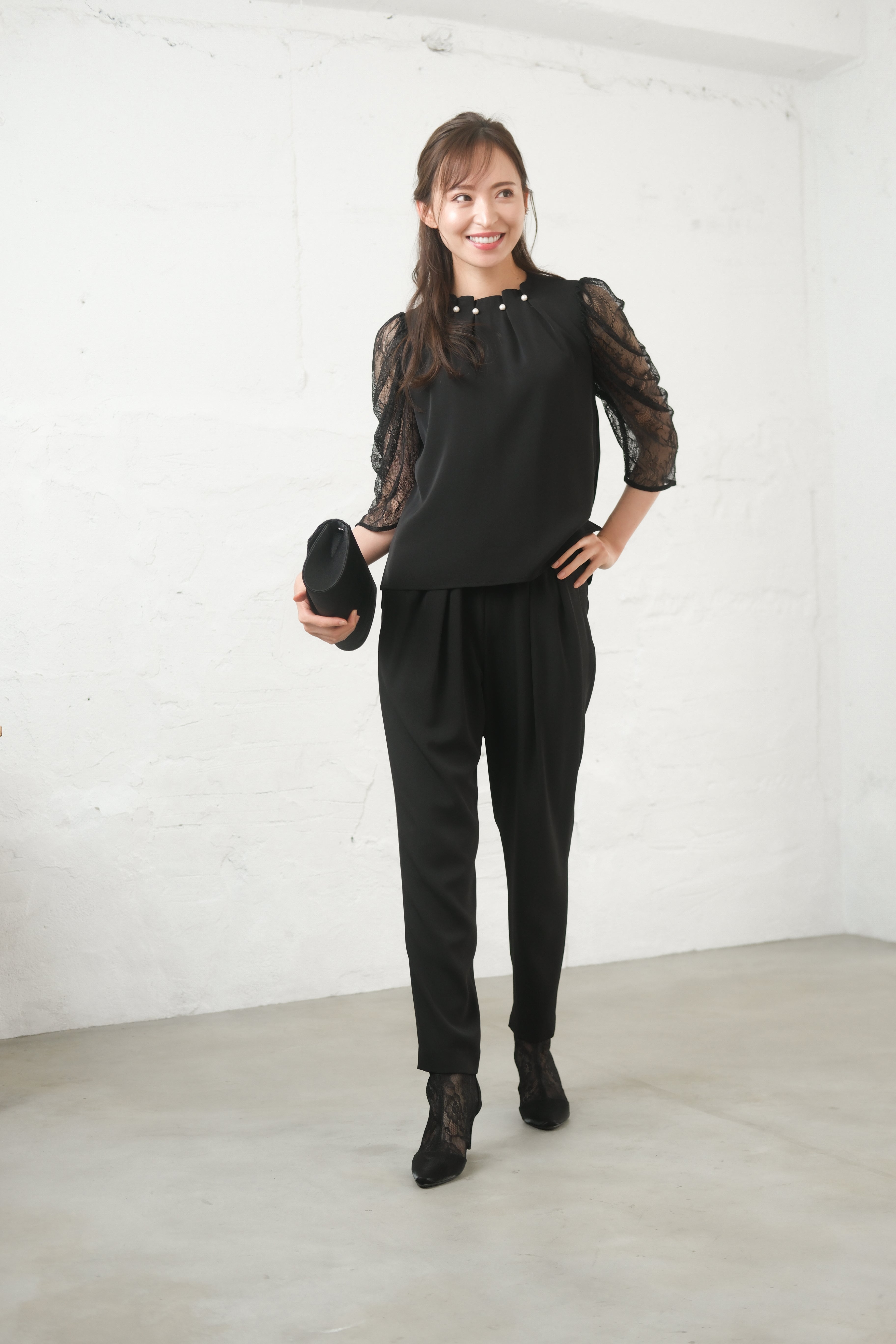 [レンタル] BELINDA DE CAPRIS パールボタン付き セットアップ パンツドレス ブラックの宅配レンタル - 7