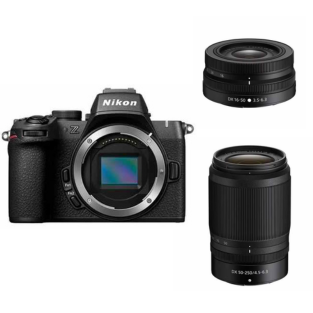 ❤️本格的な撮影にも❤️Nikon D5000 ❤️ ダブルズームキット❤️ Amazon | Nikon デジタル一眼レフカメラ D5000 ダブルズーム