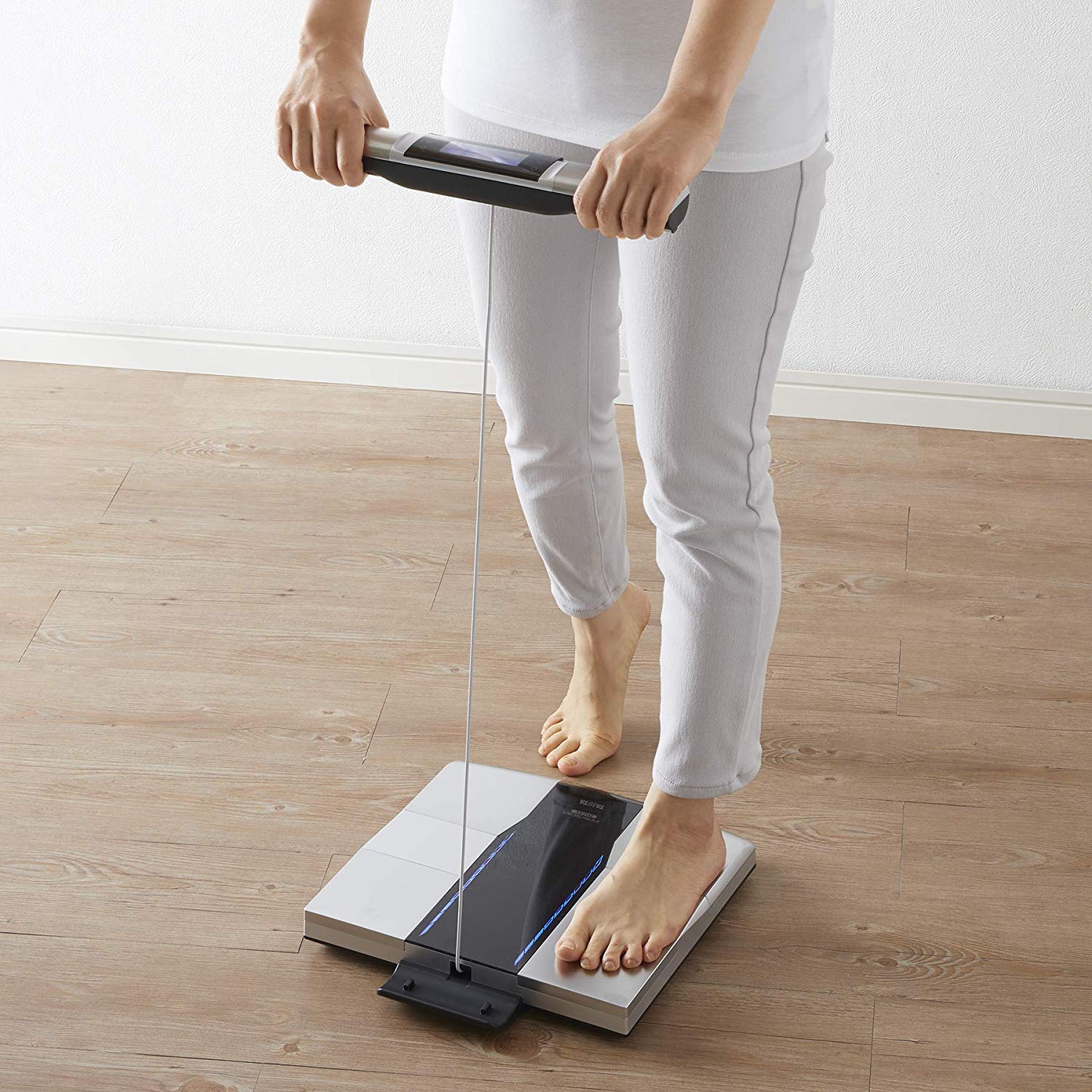 レンタル] タニタ 体組成計 部位別 RD-800-BK - Rentio[レンティオ]