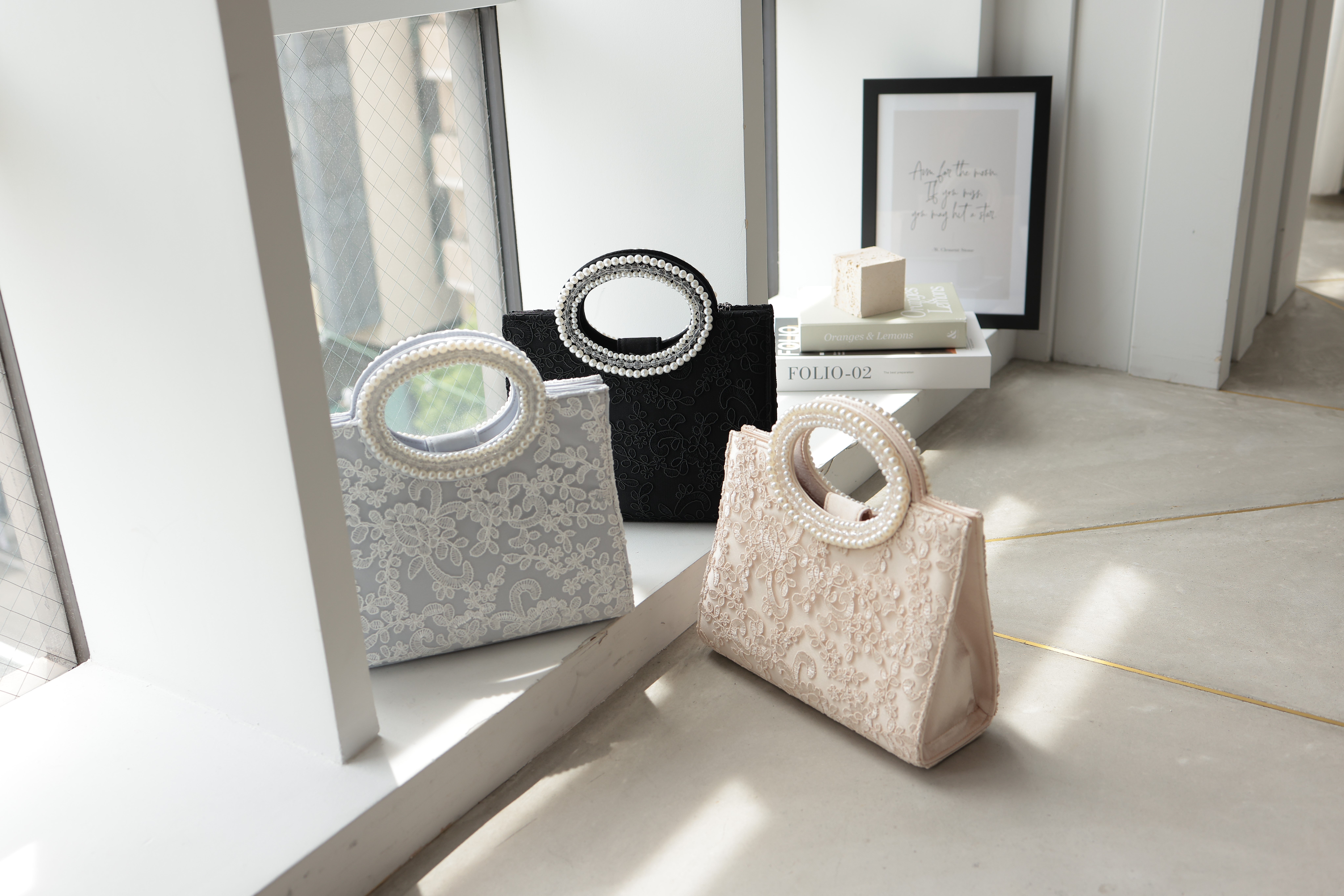 [レンタル] アートマリー ハンドパール刺繍パーティーバッグ シルバーの宅配レンタル - 9