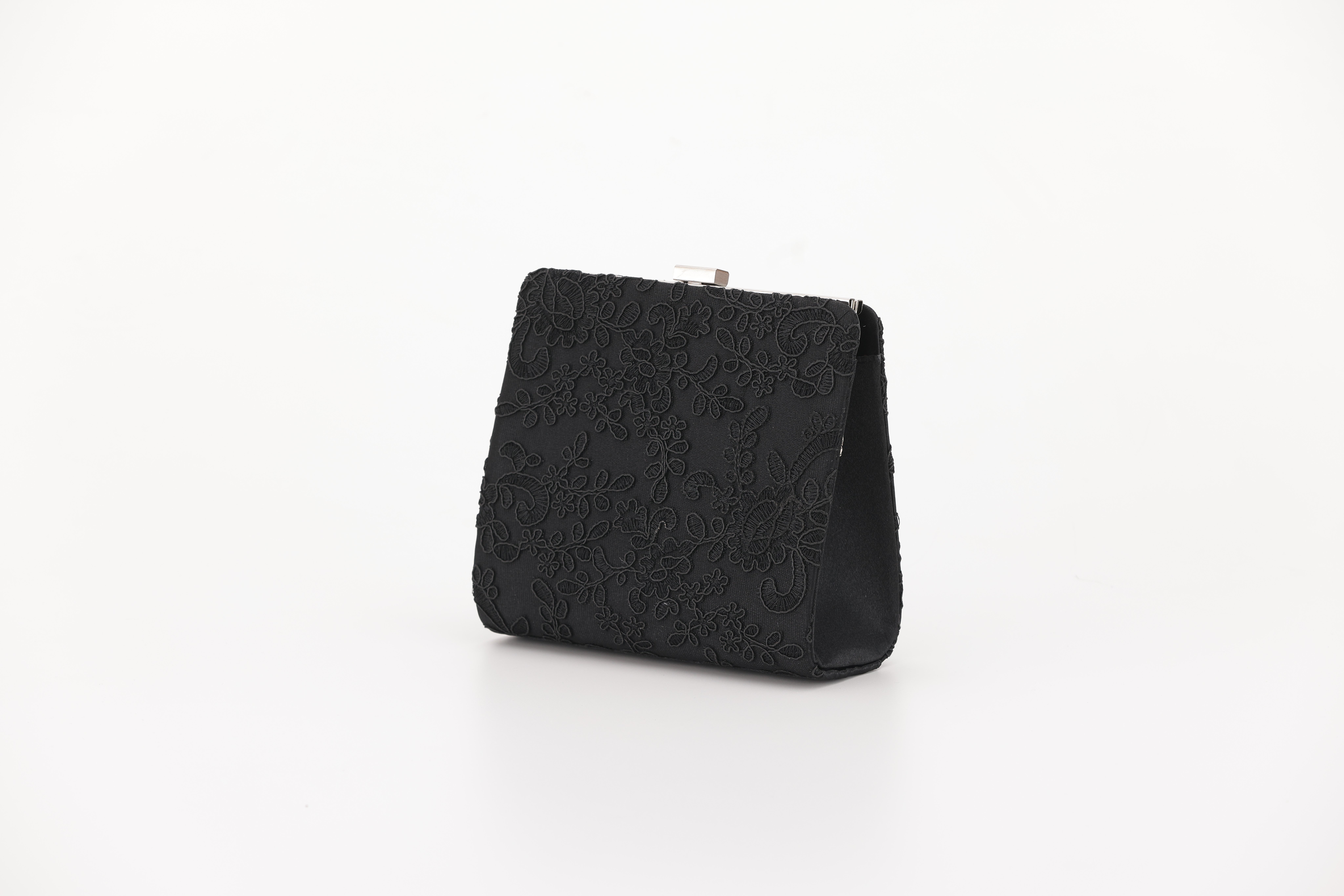 [レンタル] アートマリー 刺繍スクエアパーティーバッグ ブラックの宅配レンタル - 2