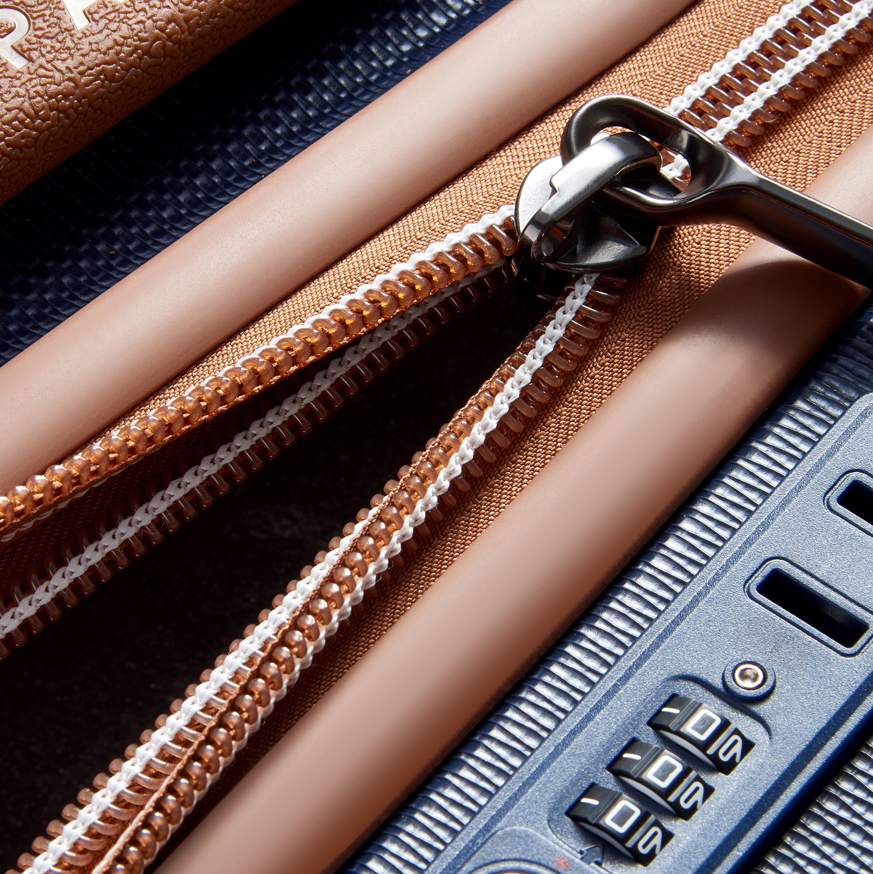 [レンタル] [8-10泊向けサイズ]DELSEY CHATELET AIR 2.0 Lサイズ(77cm) 110L ハード スーツケースの宅配レンタル - 29