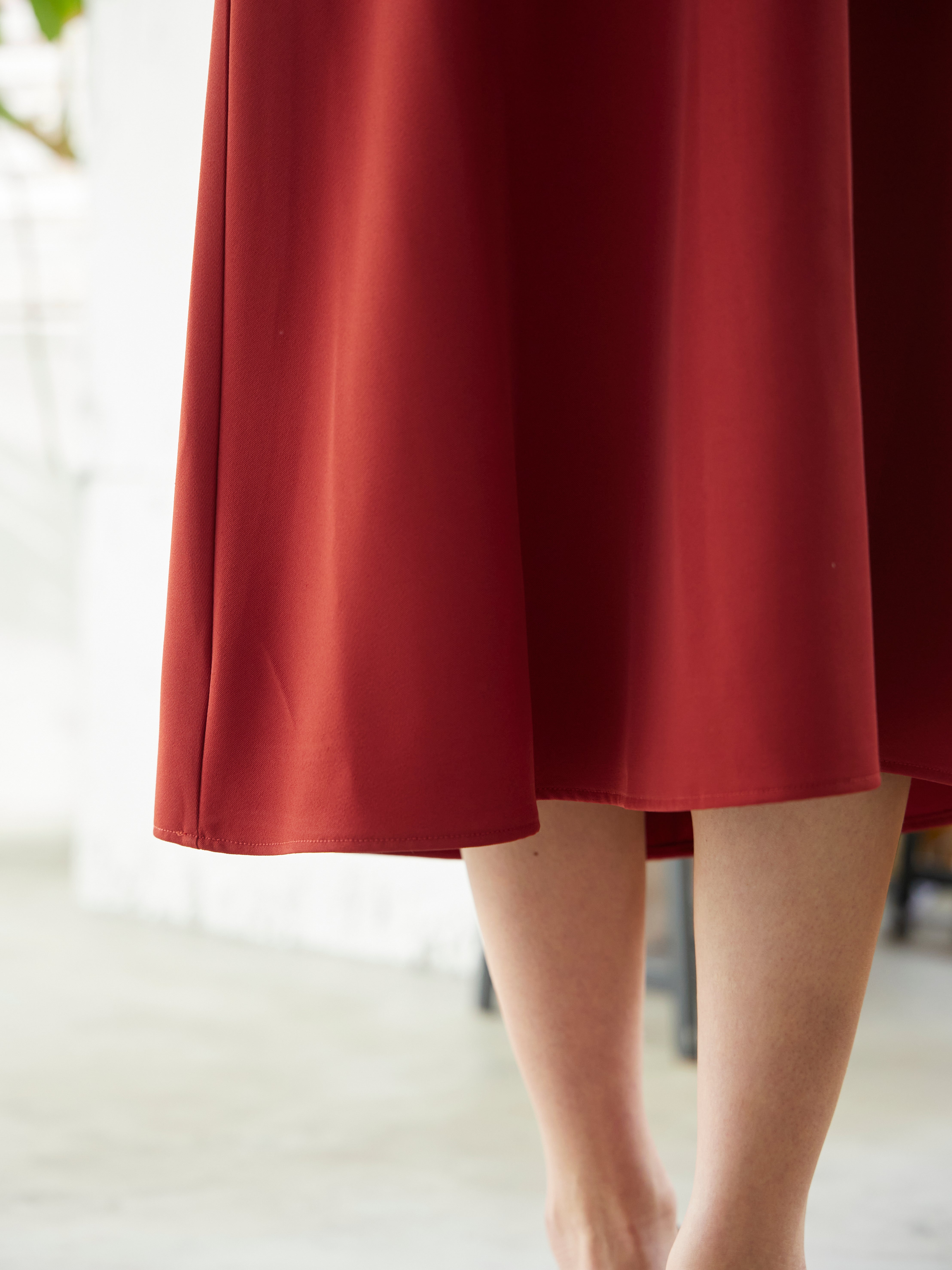 [レンタル] BELINDA DE CAPRIS Vネックギャザースリープ ワンピースドレス レンガ色の宅配レンタル - 7