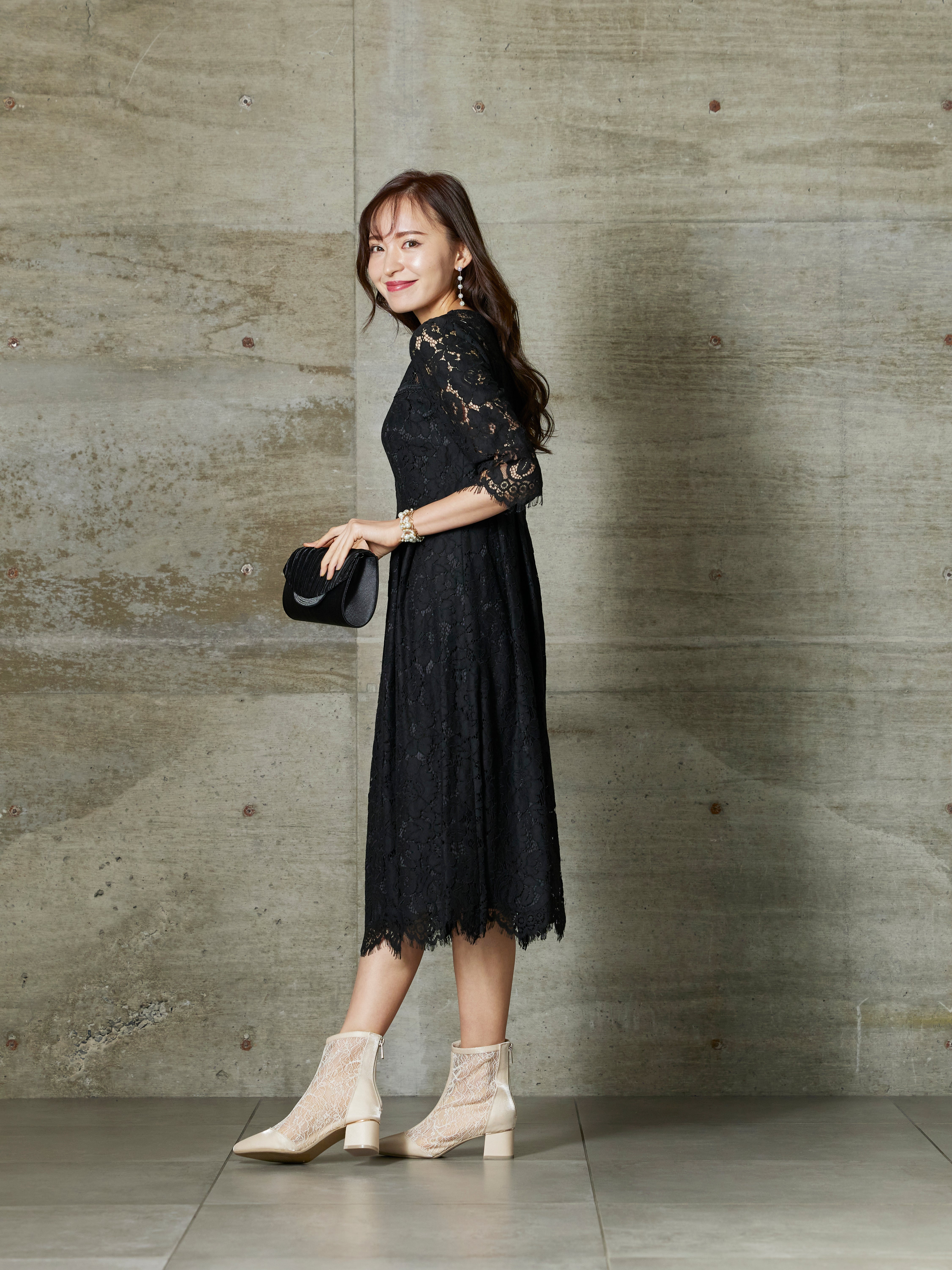 [レンタル] BELINDA DE CAPRIS 総レース ラウンドネックワンピースドレス ブラックの宅配レンタル - 4