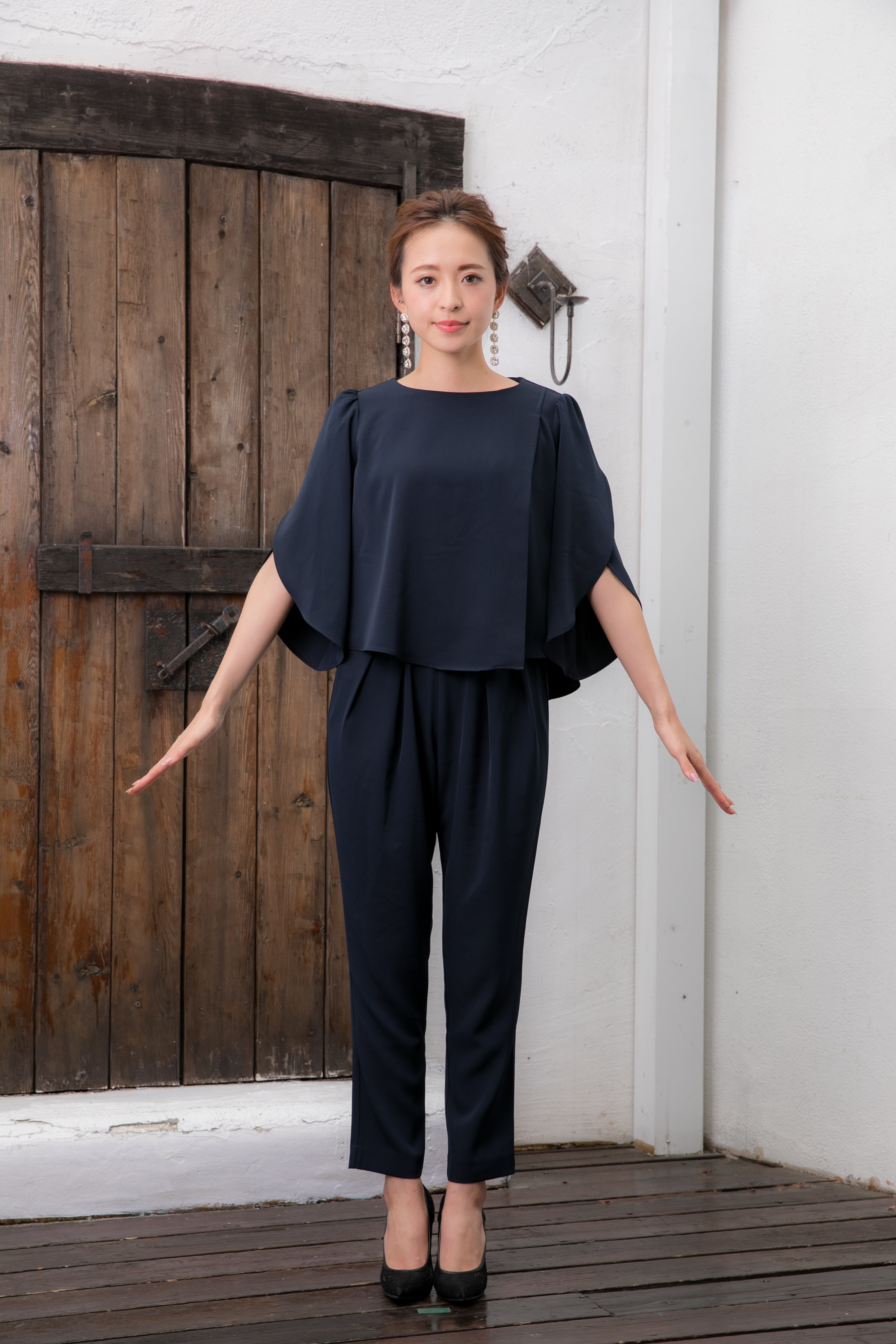 [レンタル] BELINDA DE CAPRIS チューリップスリーブ セットアップ パンツドレス ネイビーの宅配レンタル - 17