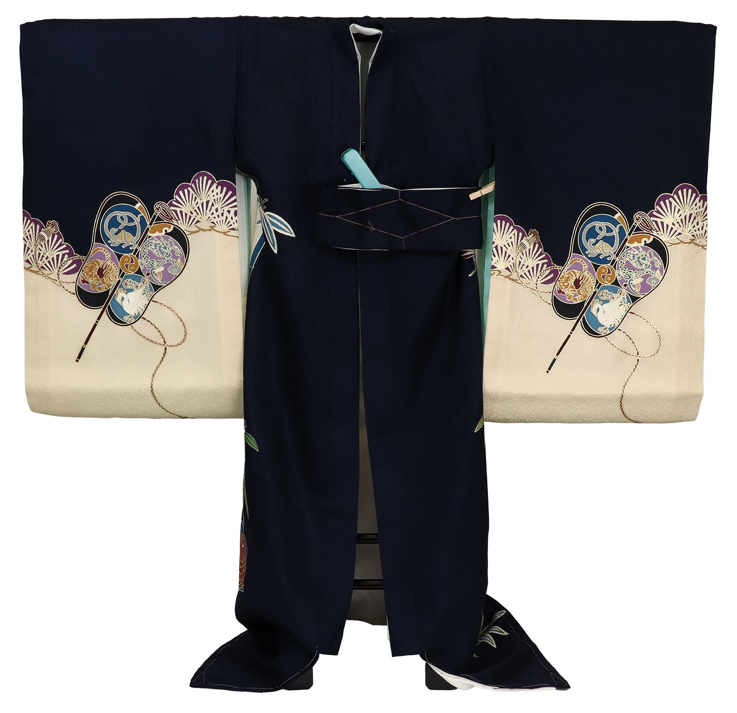 [レンタル] 男の子 お宮参り 産着 レンタル6点フルセット 正絹 鷹兜に巻物と鯉のぼり 紺色の宅配レンタル - 2