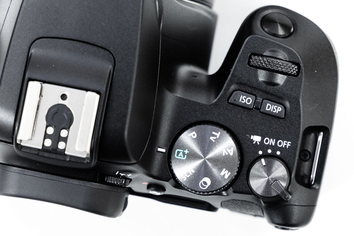 保証付 キヤノン　Canon EOS Kiss X10i デジタル一眼レフ Canon EOS Kiss X10iを徹底レビュー！実際に使ってわかった