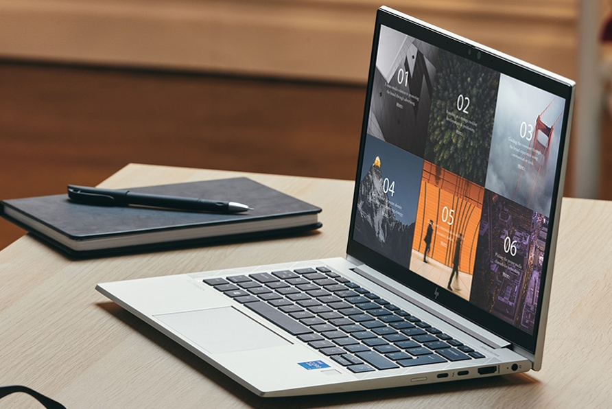HP EliteBook 830 G8 デスク上での使用イメージ - 7