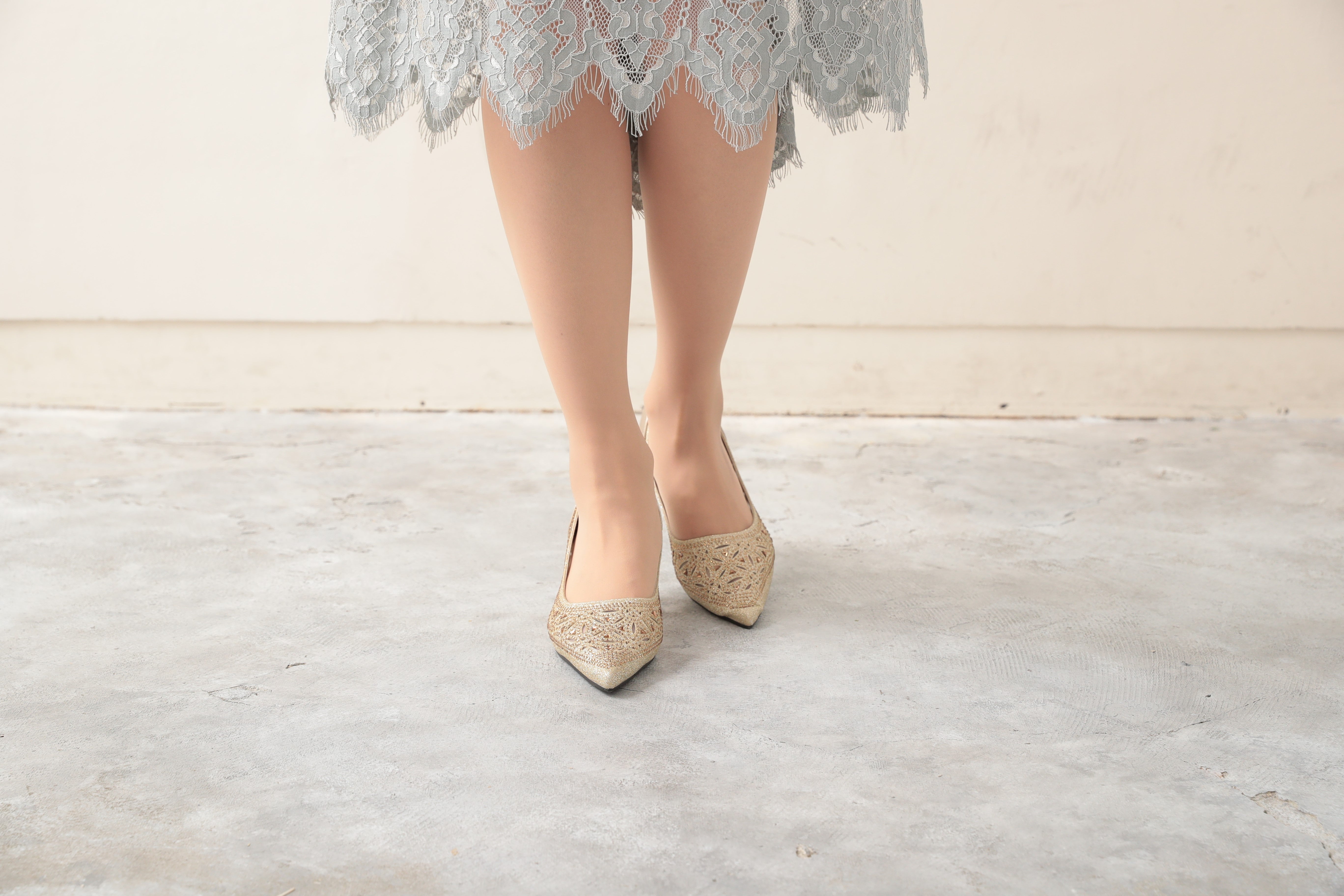 [レンタル] アートマリー 幾何学柄グリッターパンプス ゴールドの宅配レンタル - 10