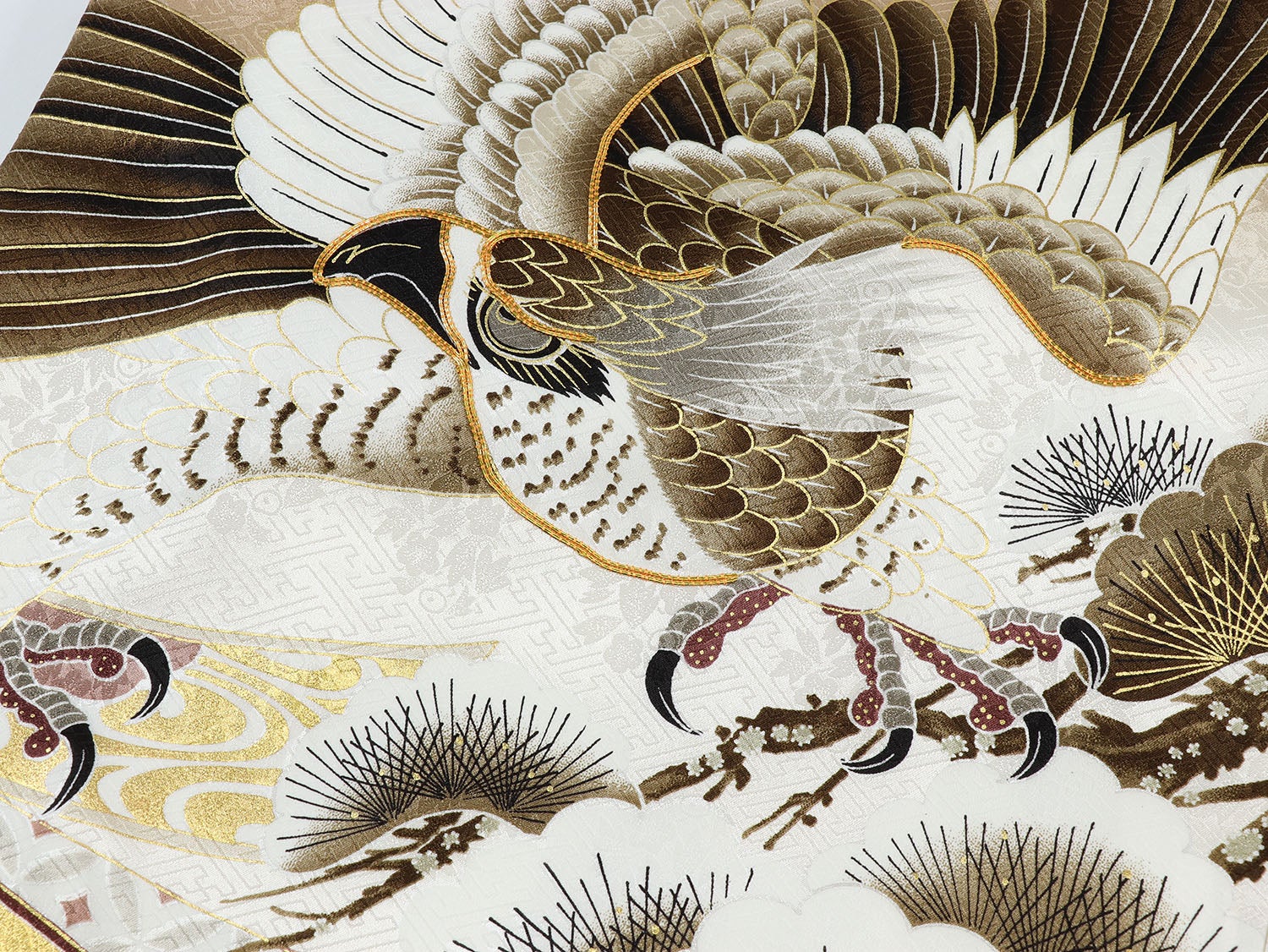 [レンタル] 男の子 お宮参り 産着 レンタル6点フルセット 正絹 二羽鷹に束熨斗と鼓 紗綾形のブラウン色ぼかしの宅配レンタル - 4