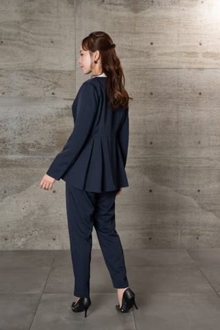 [レンタル] BELINDA DE CAPRIS ノーカラータック テーパード2P レディーススーツの宅配レンタル - 3