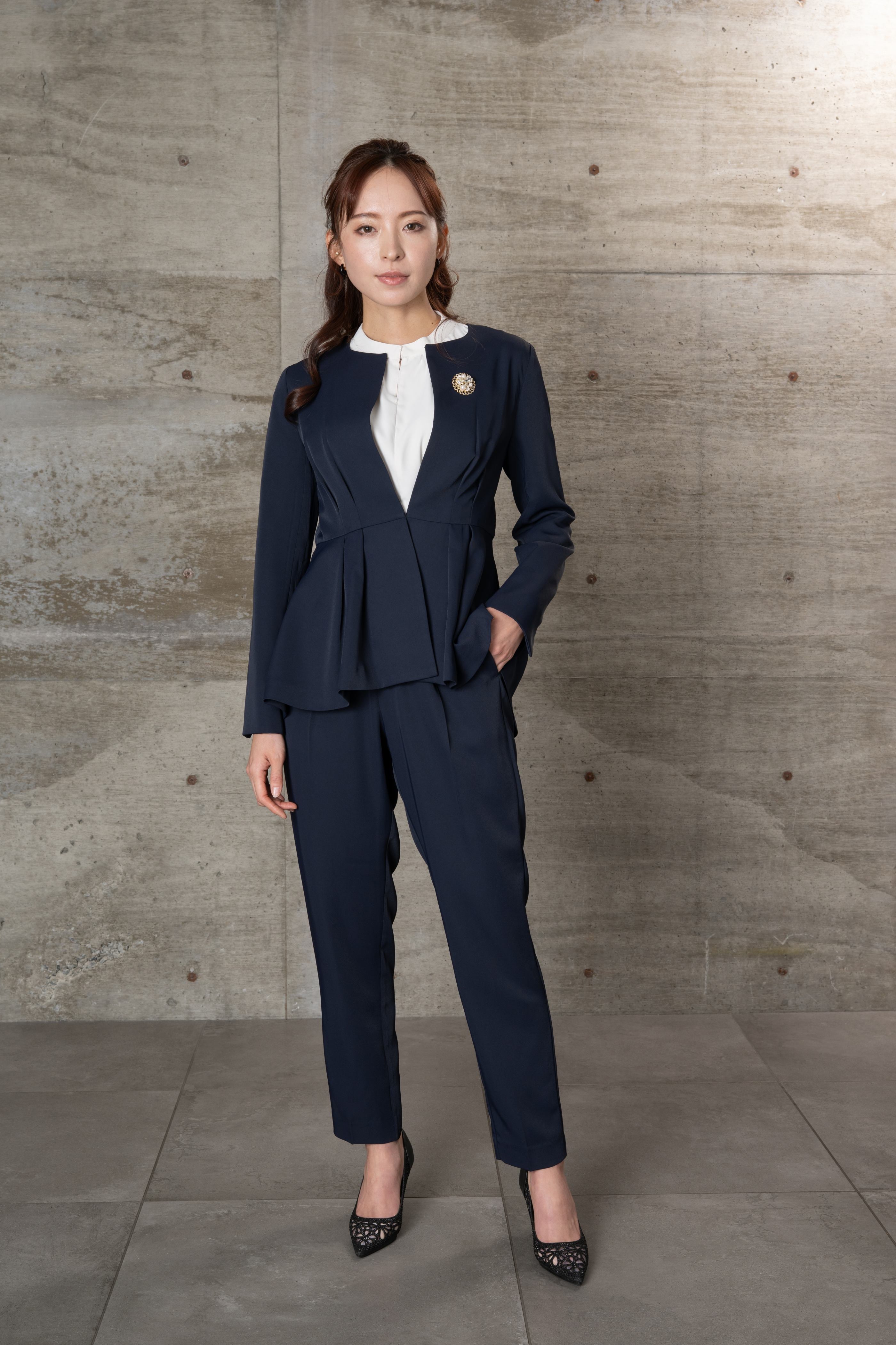 [レンタル] BELINDA DE CAPRIS ノーカラーAラインジャケット テーパード2P レディーススーツの宅配レンタル - 14