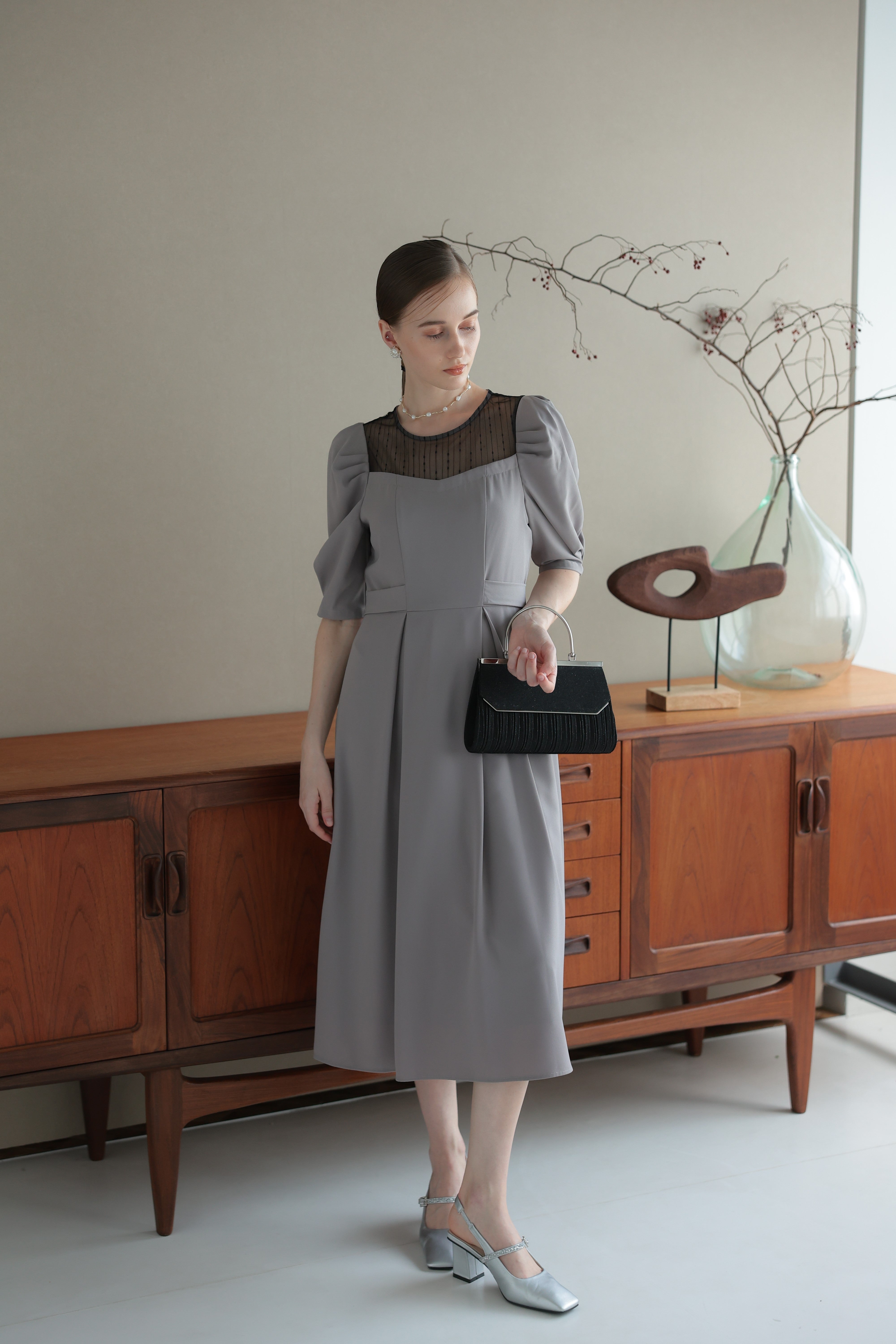 [レンタル] アートマリー ラメプリーツハンドル付きパーティーバッグ ブラックの宅配レンタル - 6