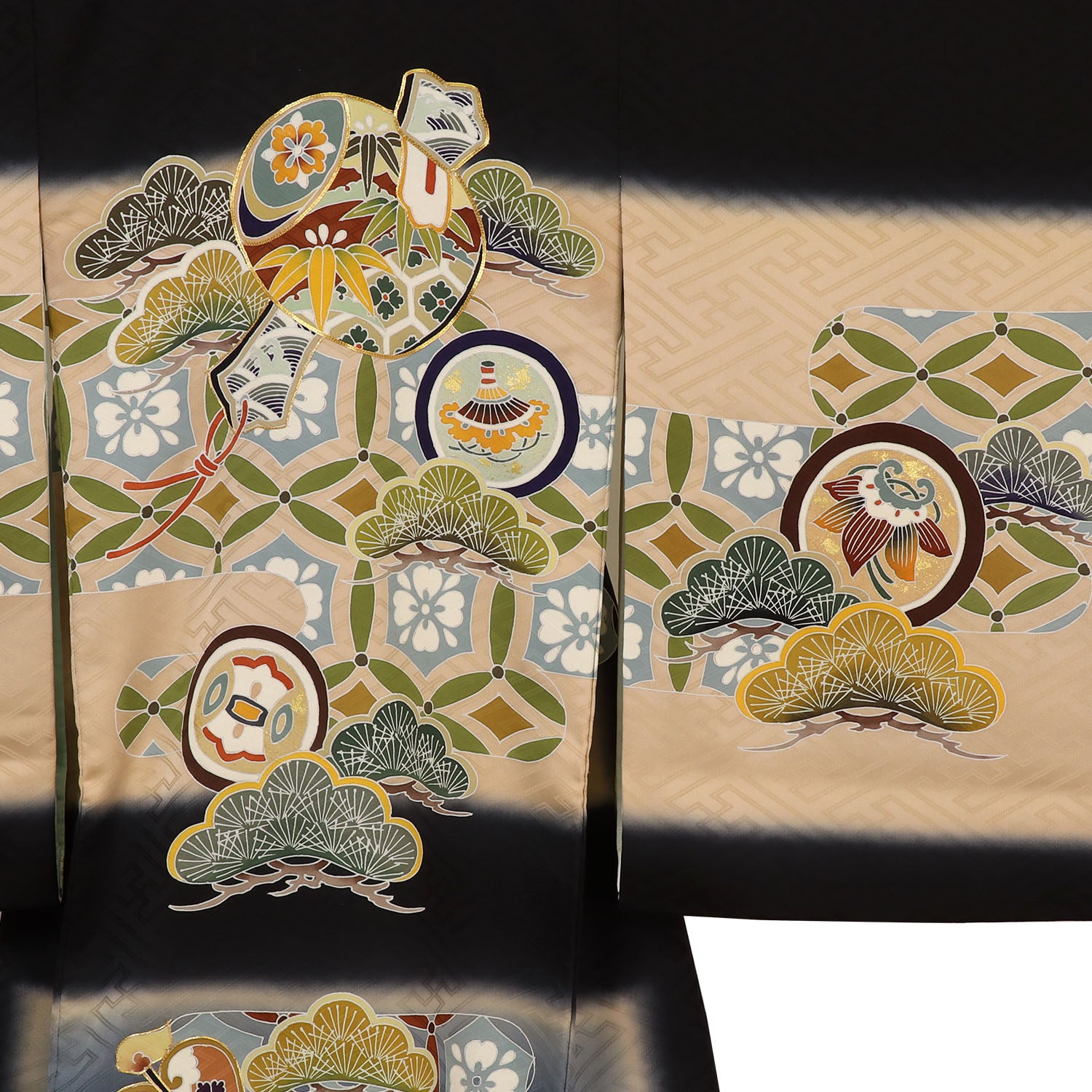 [レンタル] 男の子 お宮参り 産着 レンタル6点フルセット 正絹 打ち出の小槌に松と軍配 黒色の宅配レンタル - 3