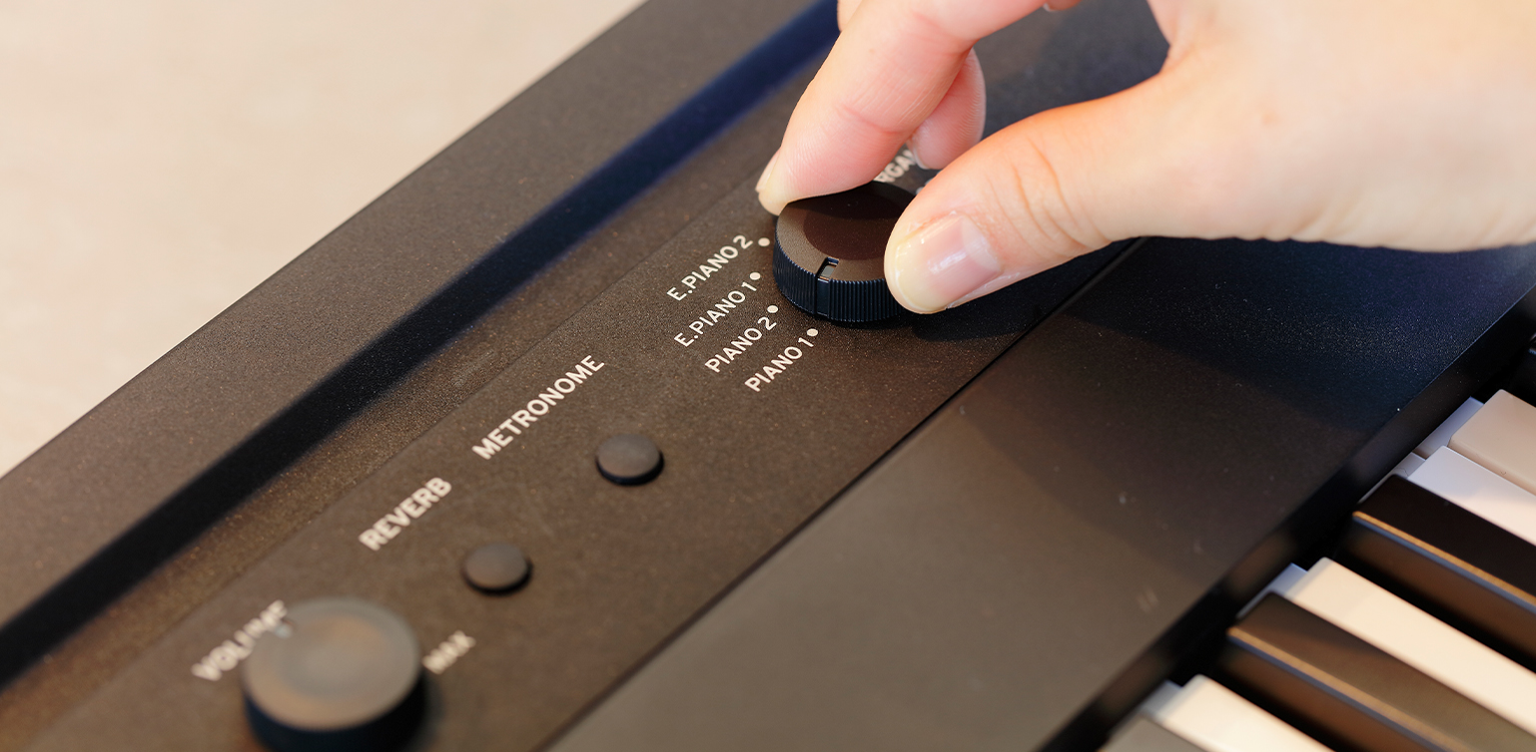 レンタル] KORG Liano L1 電子ピアノ 88鍵盤 [ダンパーペダル、譜面