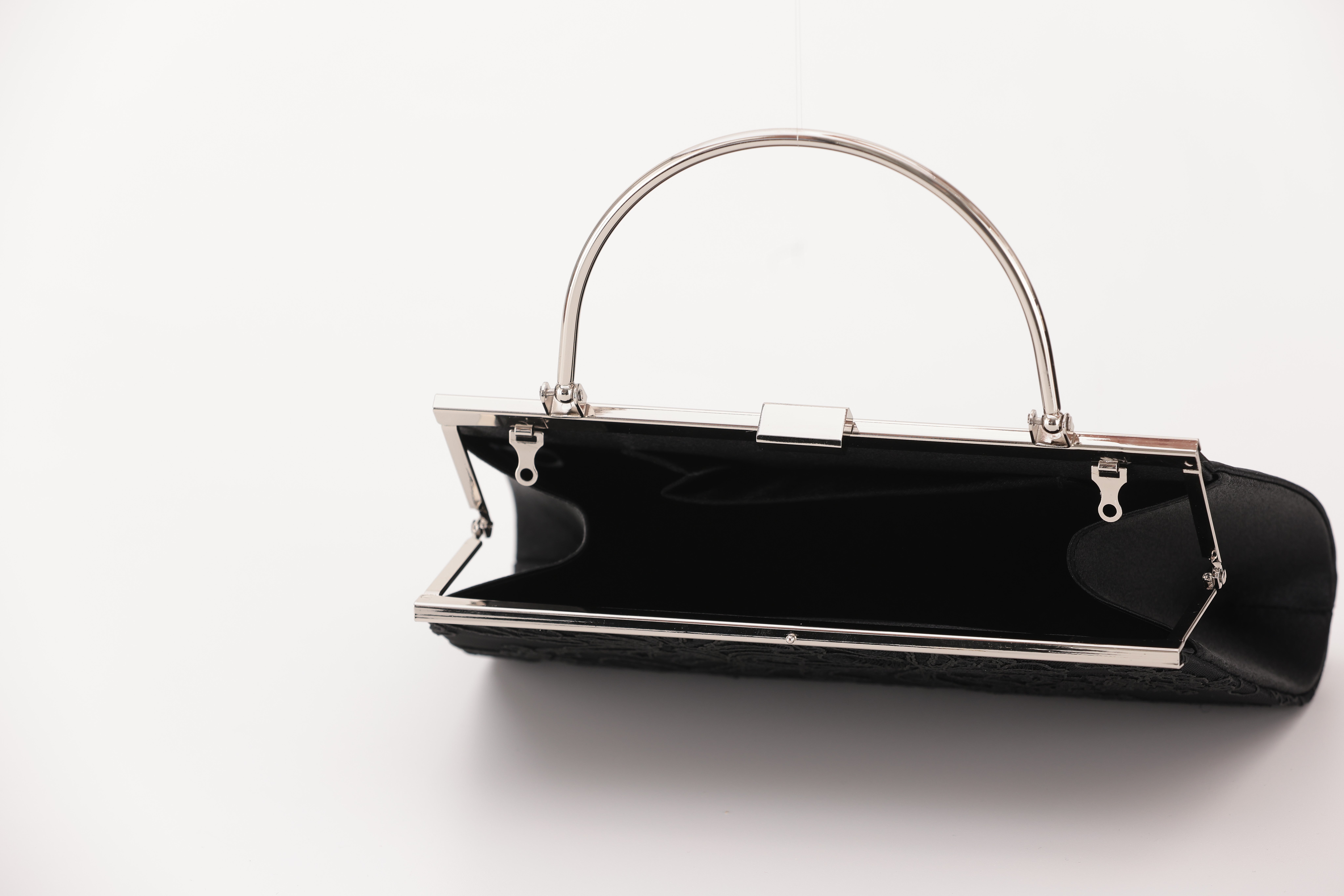 [レンタル] アートマリー 刺繍デザインパーティーバッグ ブラックの宅配レンタル - 6