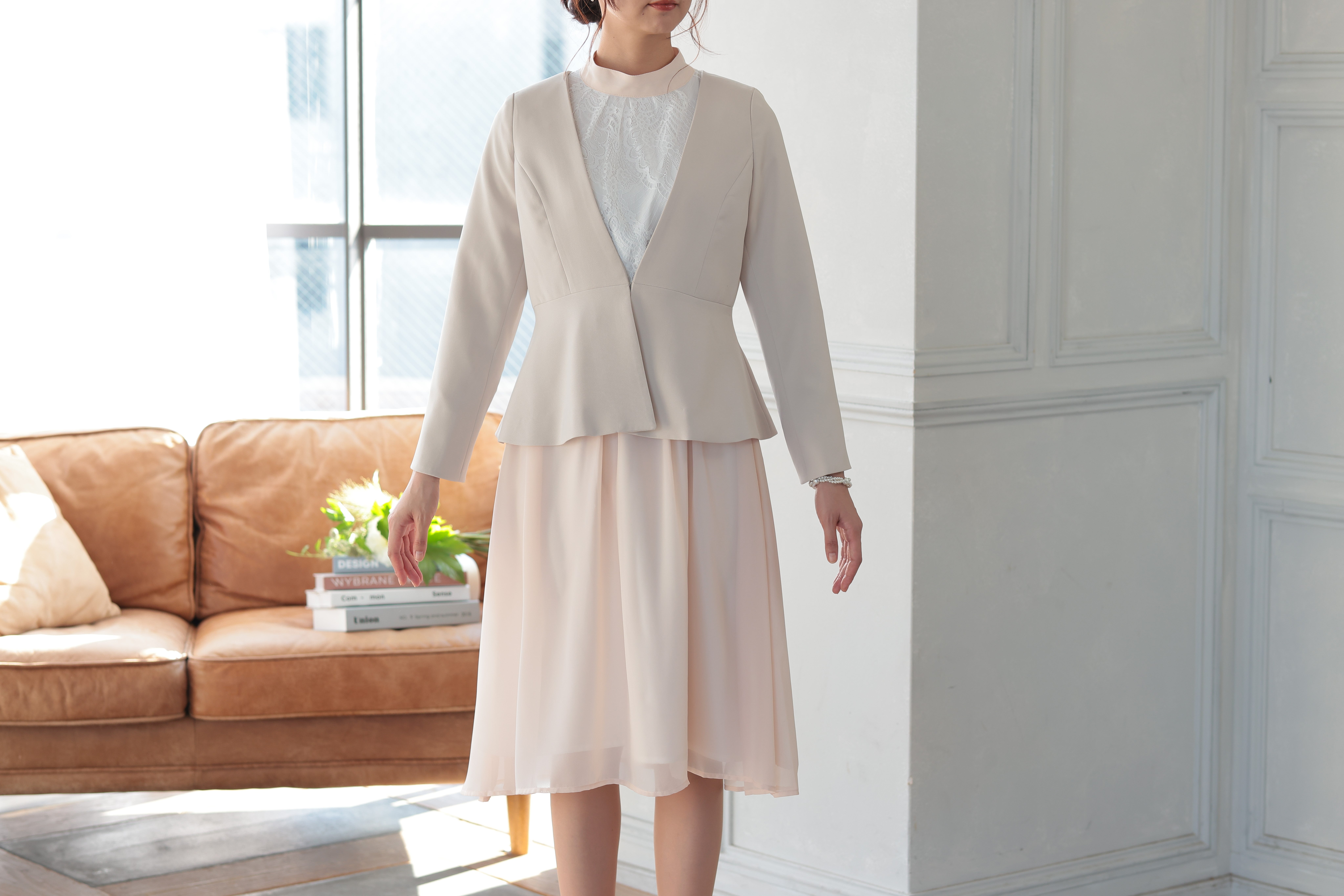 [レンタル] アートマリー ボトルネックワンピースジャケットスーツ【2点セット】ベージュの宅配レンタル - 8