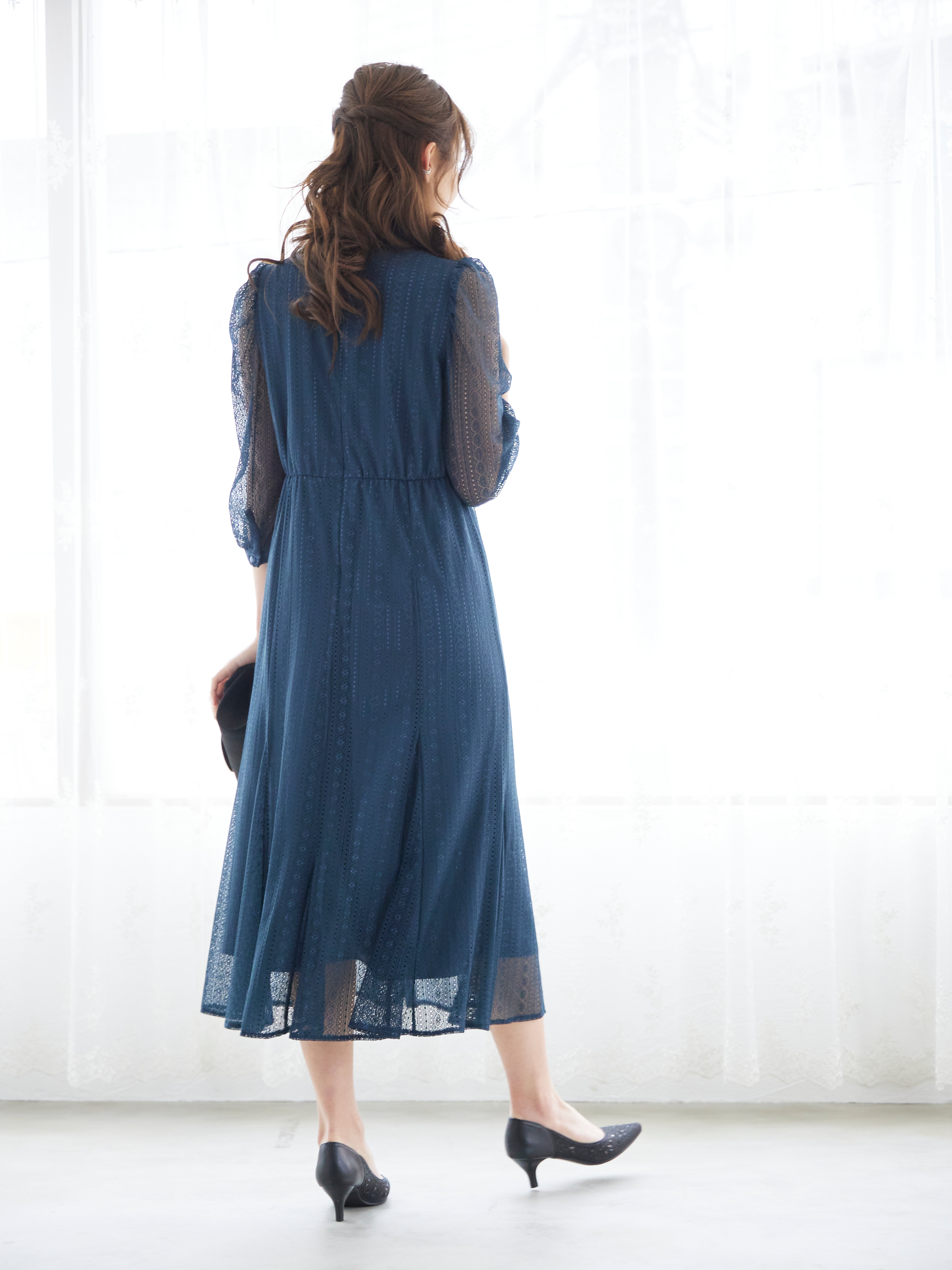 [レンタル] BELINDA DE CAPRIS リボン付きギャザースリーブ レースワンピースドレス ネイビーの宅配レンタル - 7