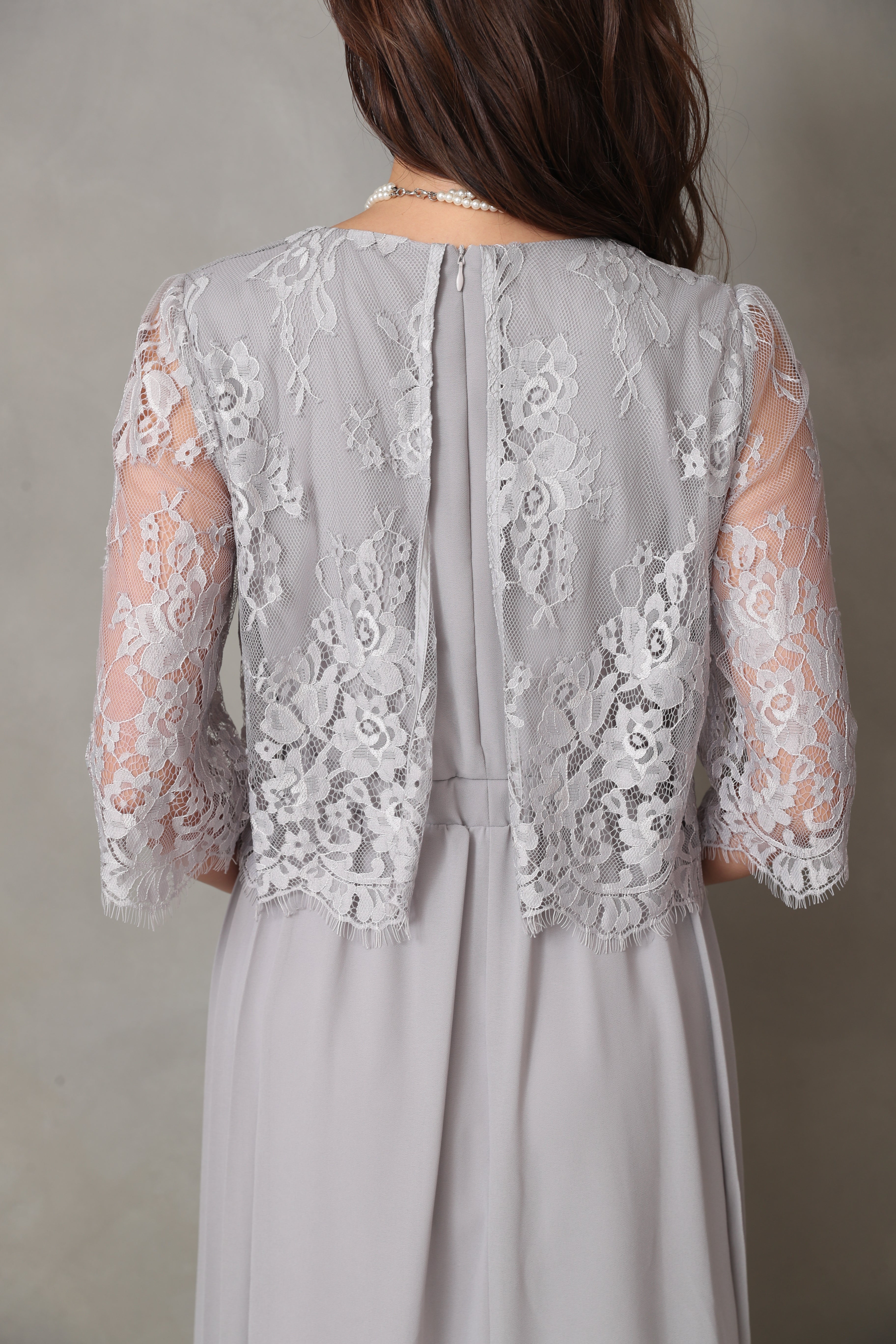 [レンタル] BELINDA DE CAPRIS サイドプリーツ レーススリーブ ワンピースドレス グレーの宅配レンタル - 21