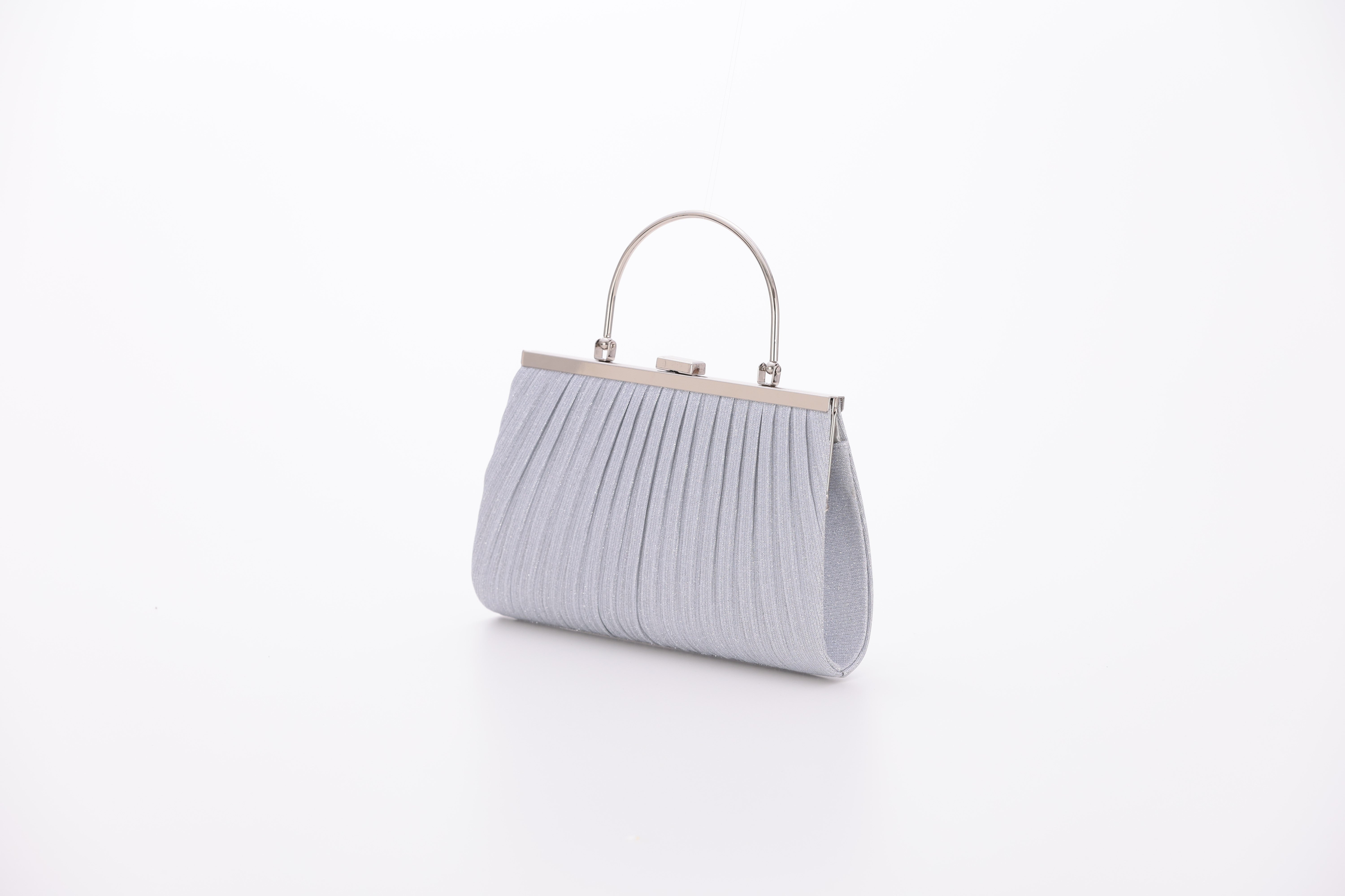 [レンタル] アートマリー メタルハンドルラメプリーツパーティーバッグ シルバーの宅配レンタル - 3