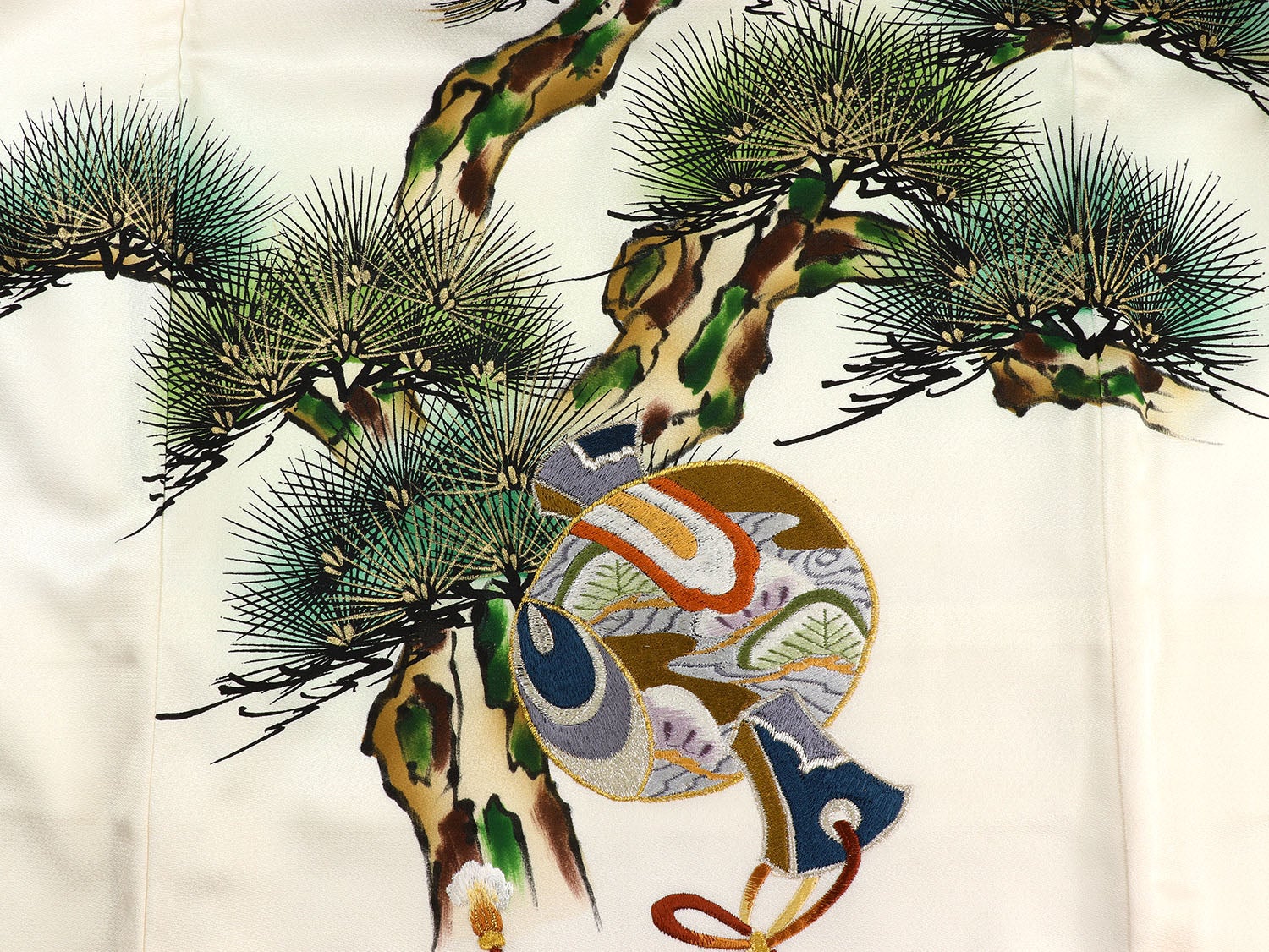 [レンタル] 男の子 お宮参り 産着 レンタル6点フルセット 正絹 松と刺繍の鷹 白色の宅配レンタル - 5