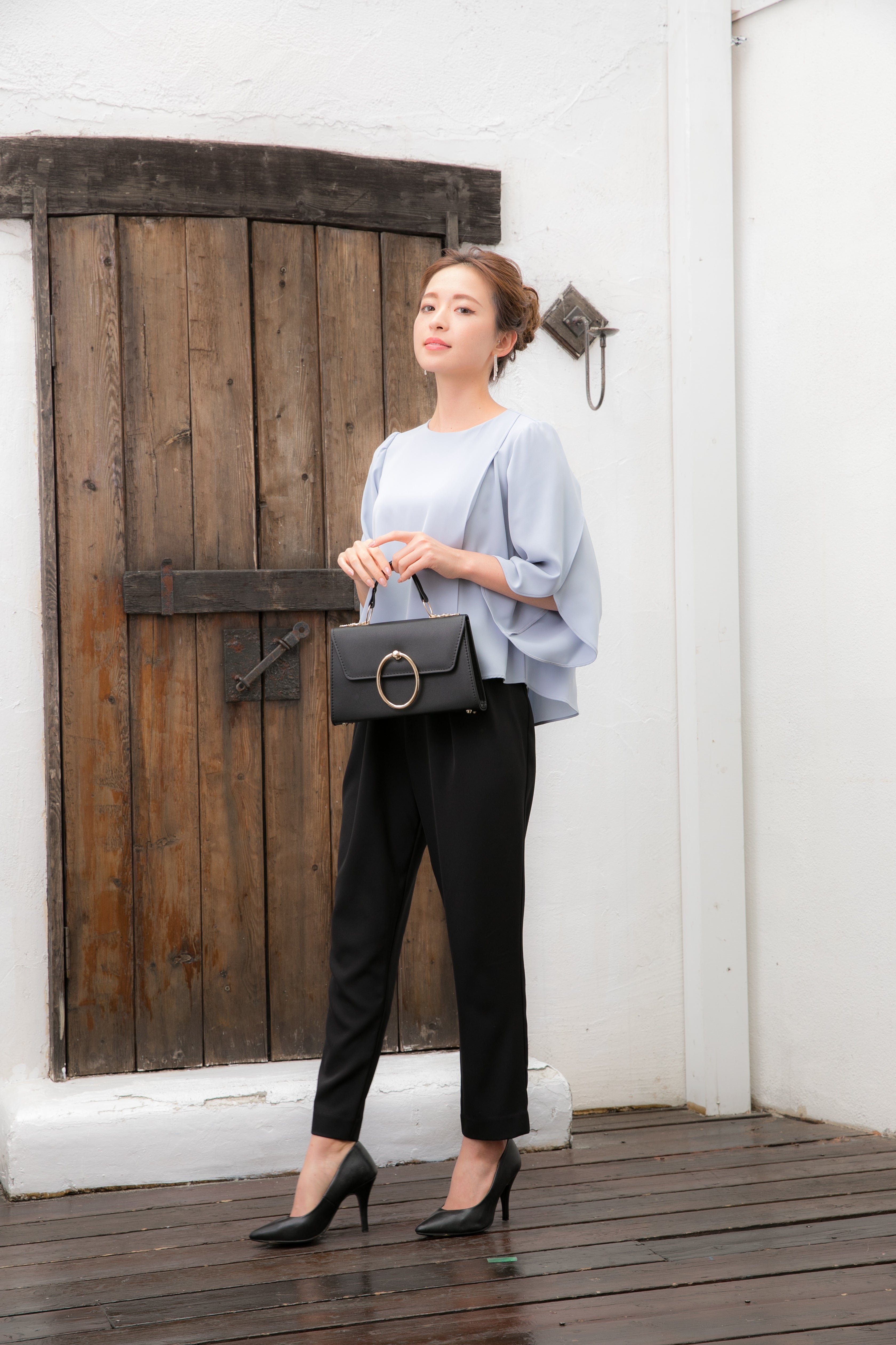 [レンタル] BELINDA DE CAPRIS チューリップスリーブ セットアップ パンツドレス グレー×ブラックの宅配レンタル - 7