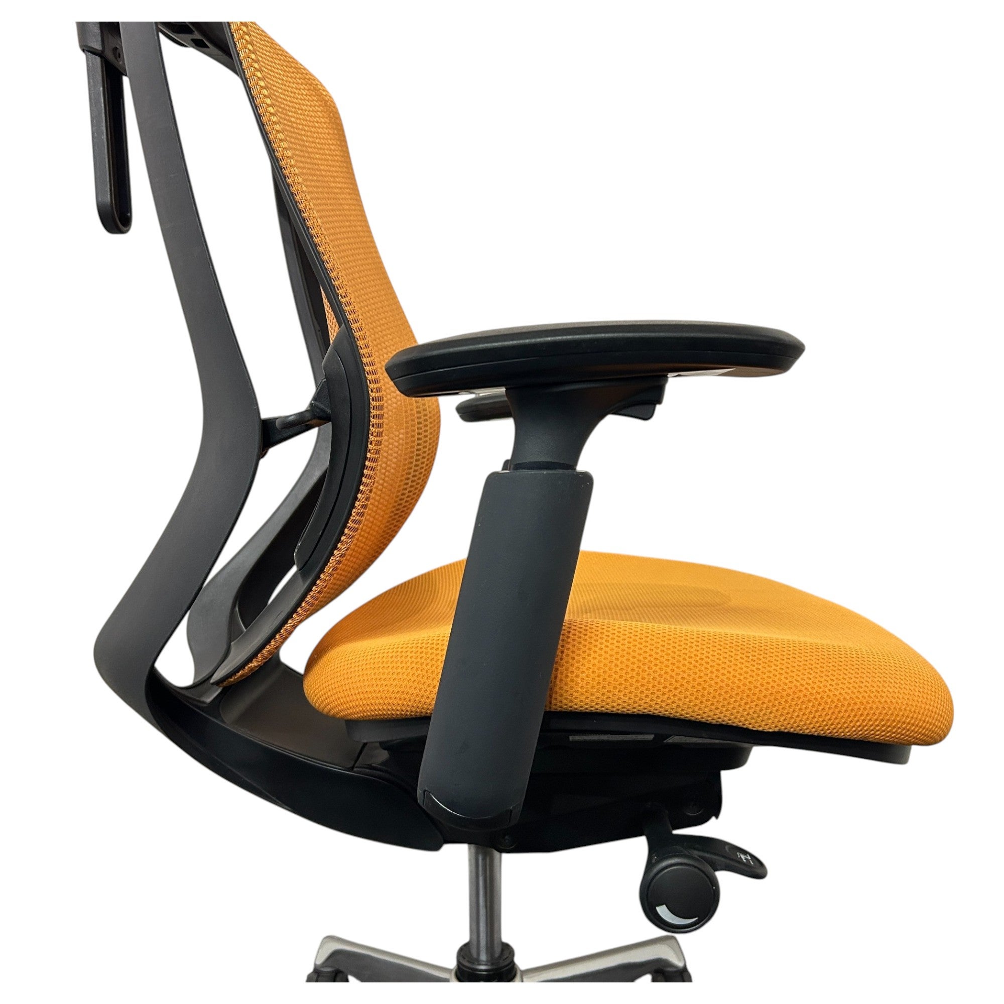 [レンタル] オカムラ オフィスチェア シルフィー ハイバック 可動肘 ハンガー オレンジ ブラック ポリッシュ C686BR-FMR8 - 10